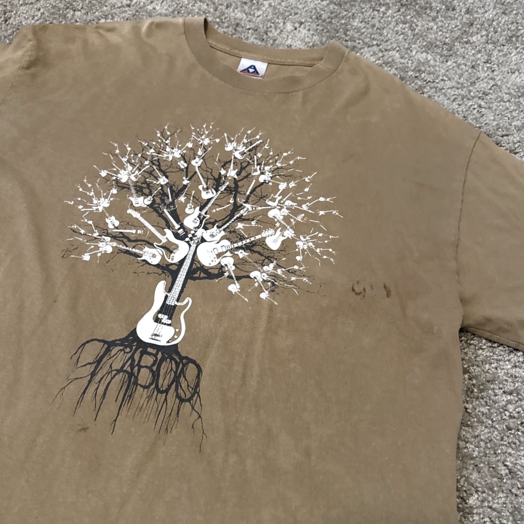 Vintage VINTAGE Taboo Band Music Rock Guitar Tree Graphic Brown T-Shirt XL Size US XL / EU 56 / 4 - 4 Thumbnail
