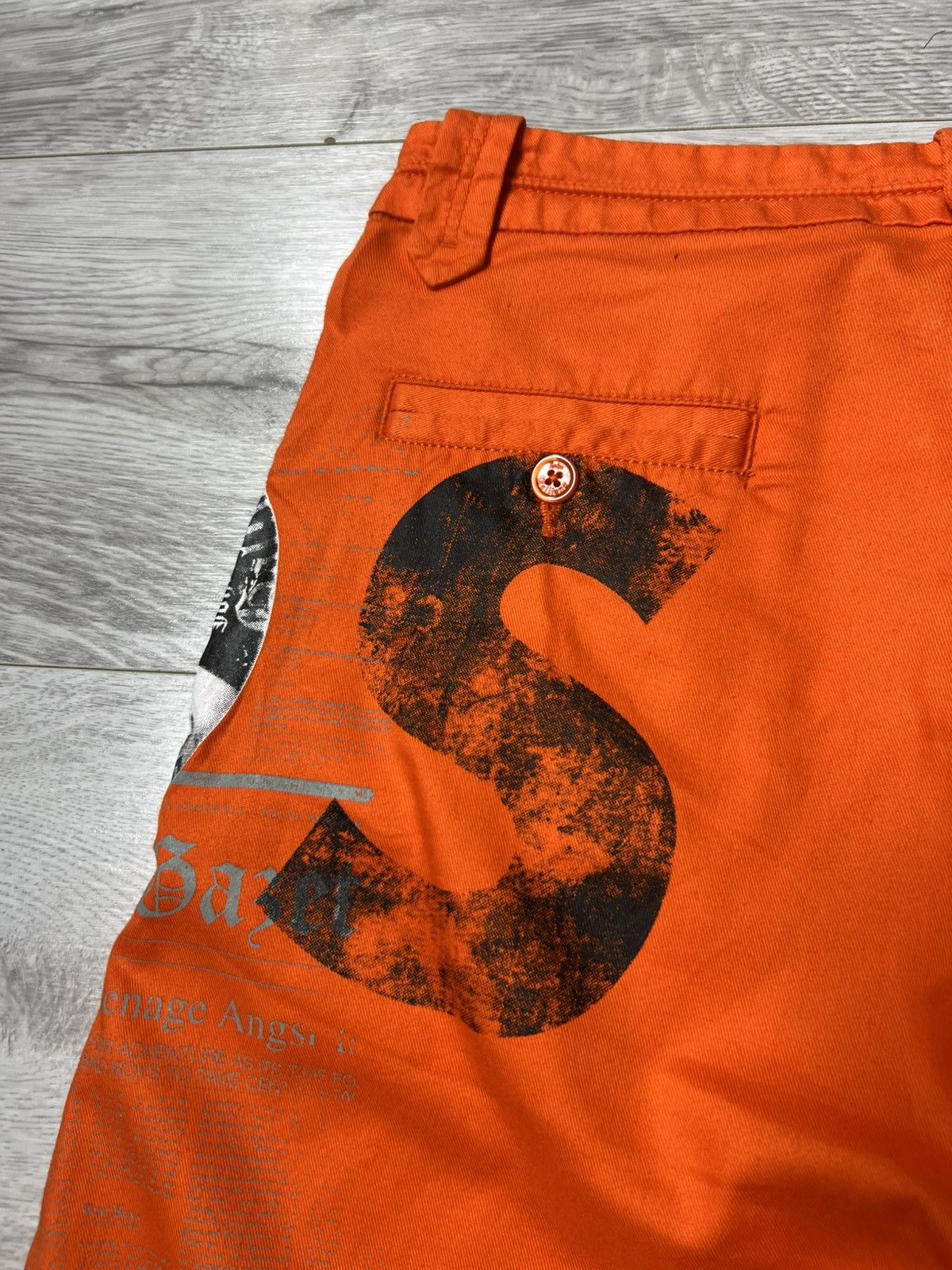 John Galliano John Galliano All Over Printed Orange Shorts Size Men’s XS Size US 28 / EU 44 - 12 Thumbnail