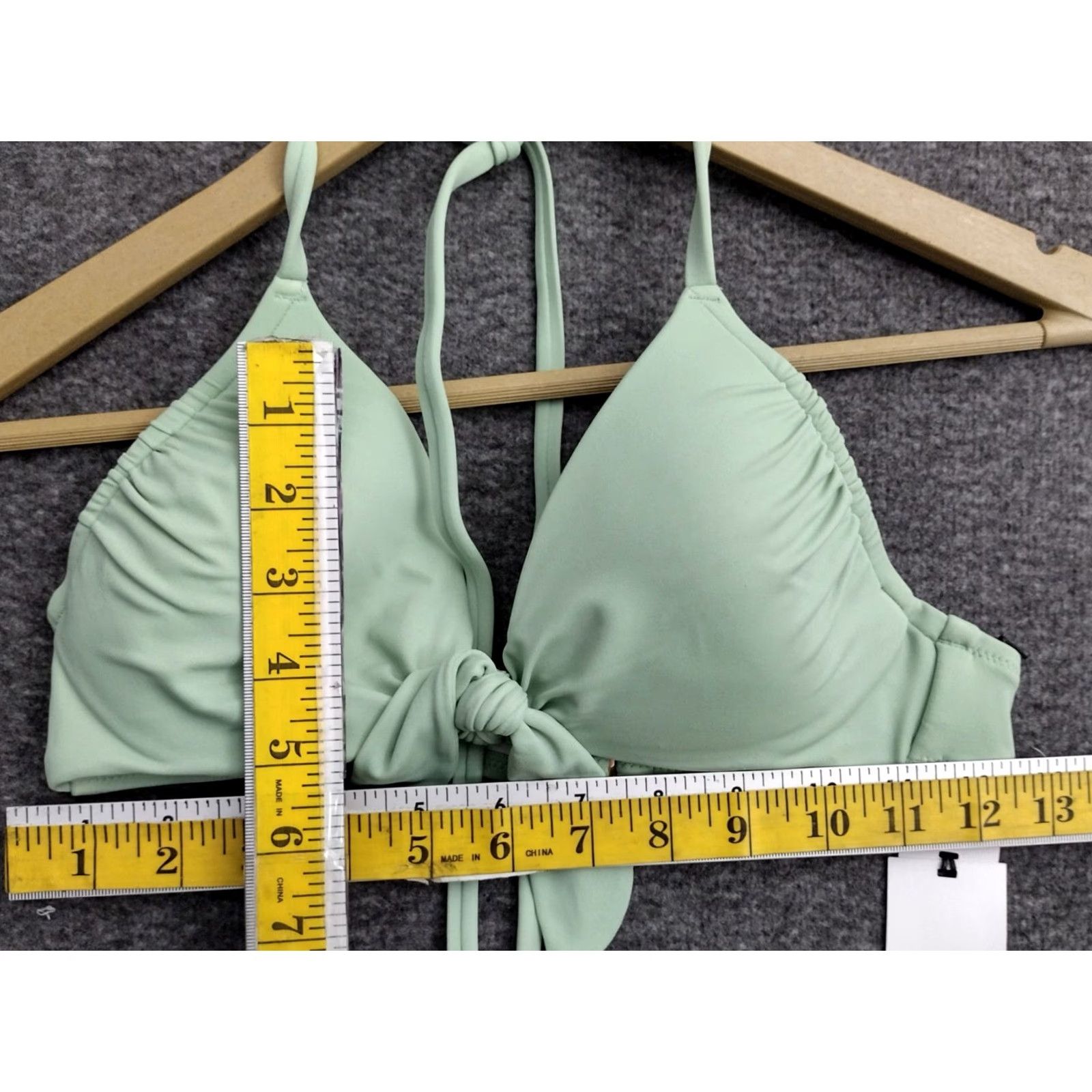 Vintage Shade & Shore Bikini Top Shirt Women 32B Green Front Tie Spaghetti Padded Lined Nylon Polyester Spandex Beach 90s Style Mens Womens Size XXS / US 00 / IT 34 - 4 Thumbnail