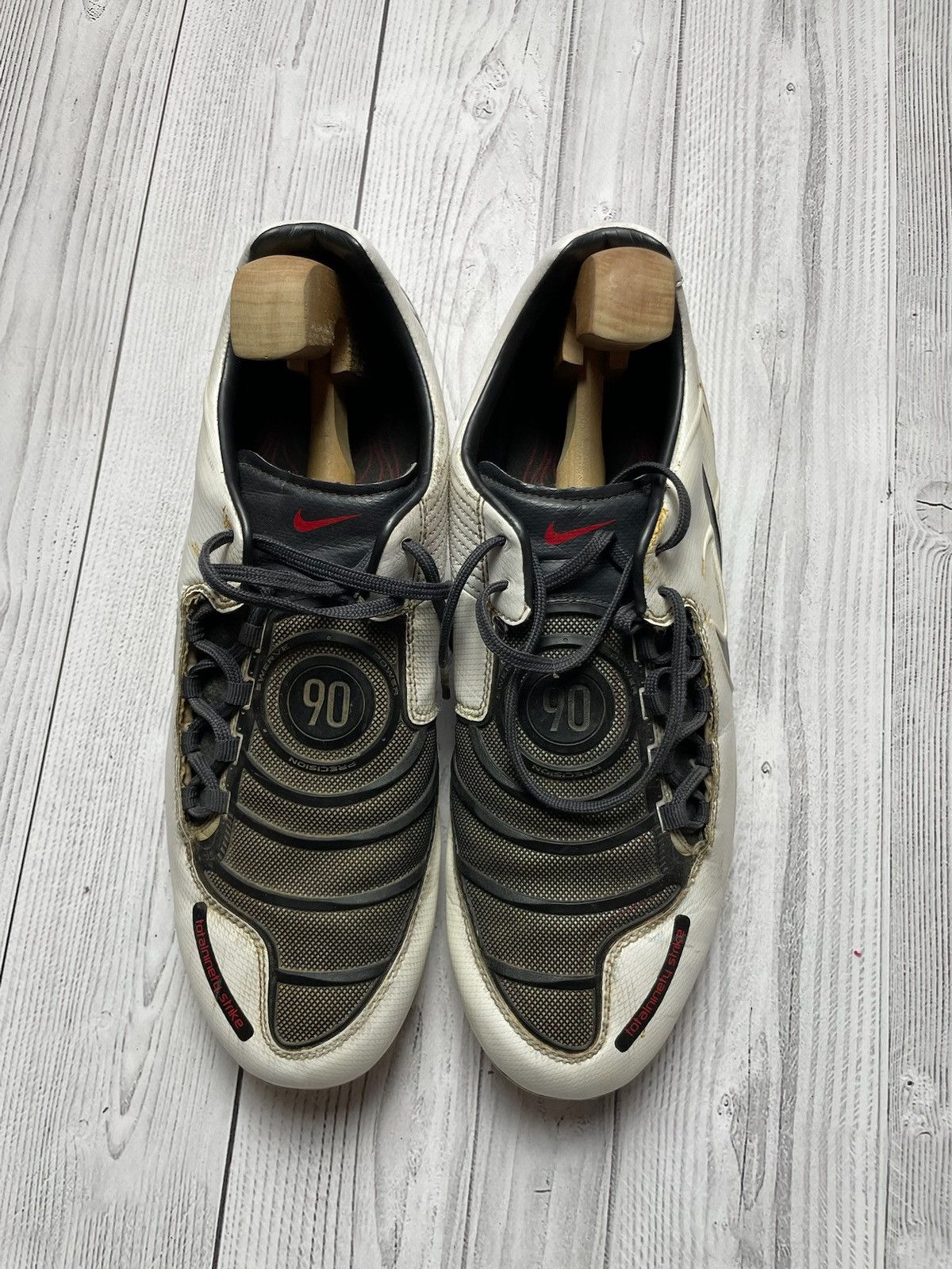 Nike × Vintage Vintage Nike total 90 boots white soccer boots Size US13 Size US 13 / EU 46 - 3 Thumbnail