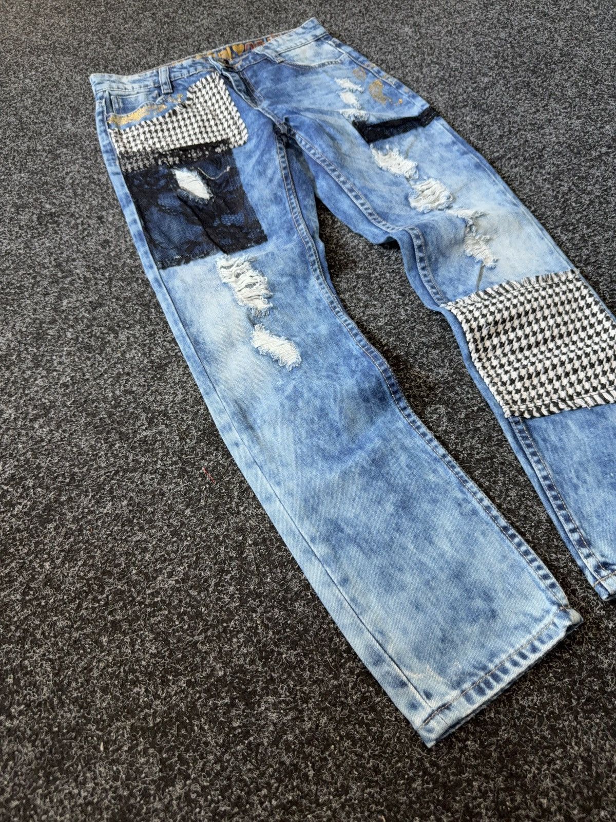 Desigual Retro 00s Vintage Desigual Patchwork Distressed Jeans Size 27" / US 4 / IT 40 - 2 Thumbnail