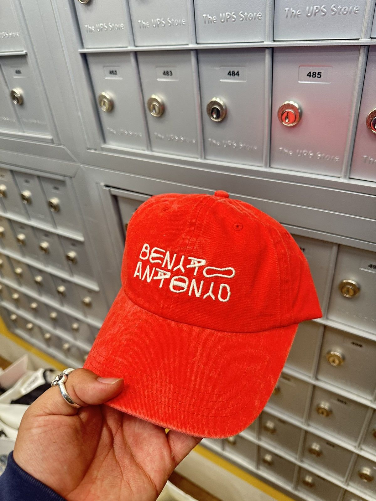 Zara Bad Bunny (Benito Antonio) x Zara Washed Logo Embroidery Cap Size ONE SIZE - 1 Thumbnail