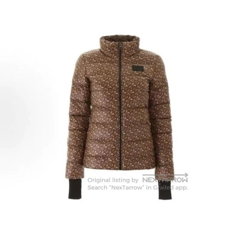 Burberry Burberry Women's Khaki Nylon Down Jacket. Size S / US 4 / IT 40 - 6 Thumbnail