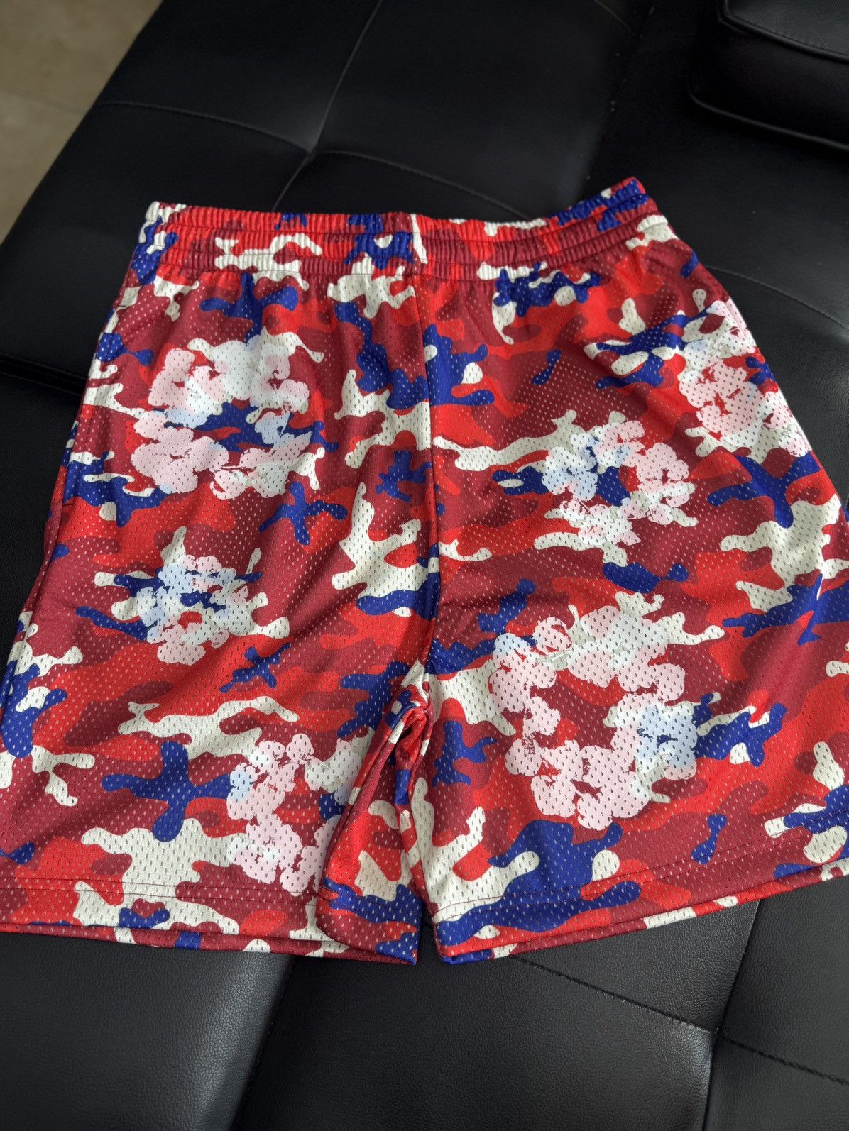 DENIM TEARS Denim Tears Mesh Summer Shorts Red Camo Size Large (NEW) Size US 33 - 1 Thumbnail