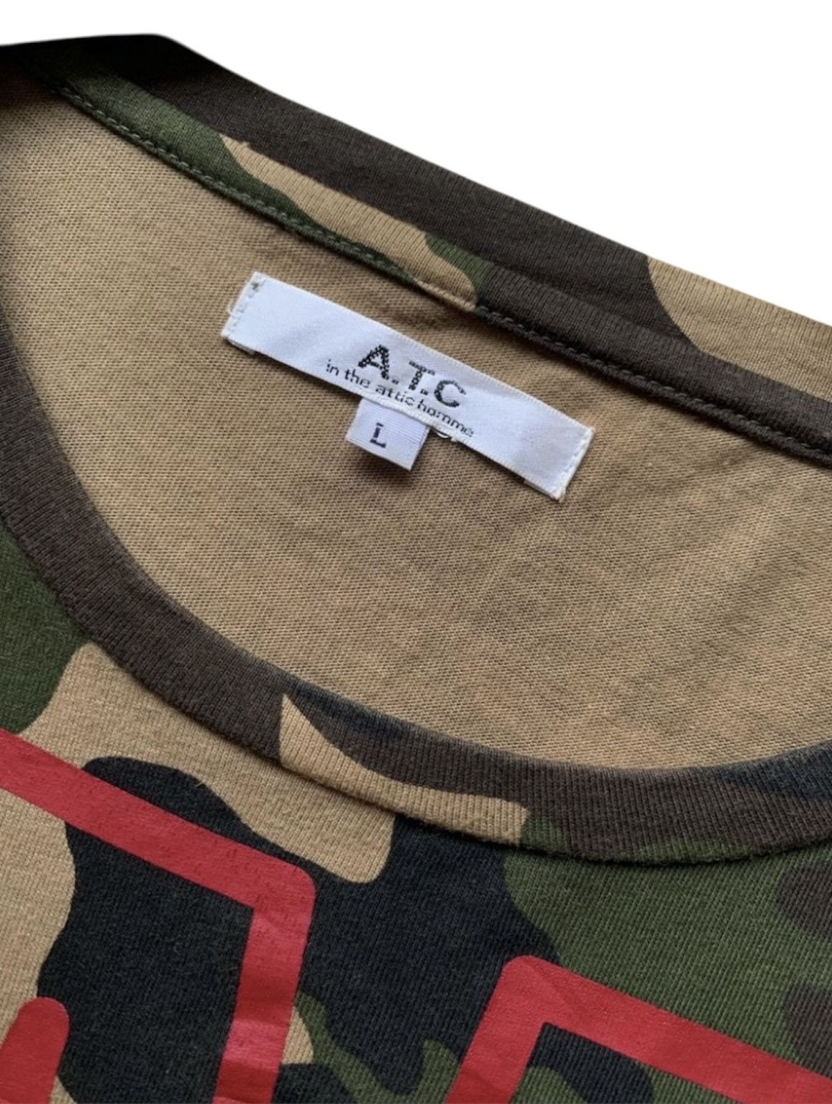 In The Attic In the attic down ward deep camouflage Size US L / EU 52-54 / 3 - 6 Thumbnail