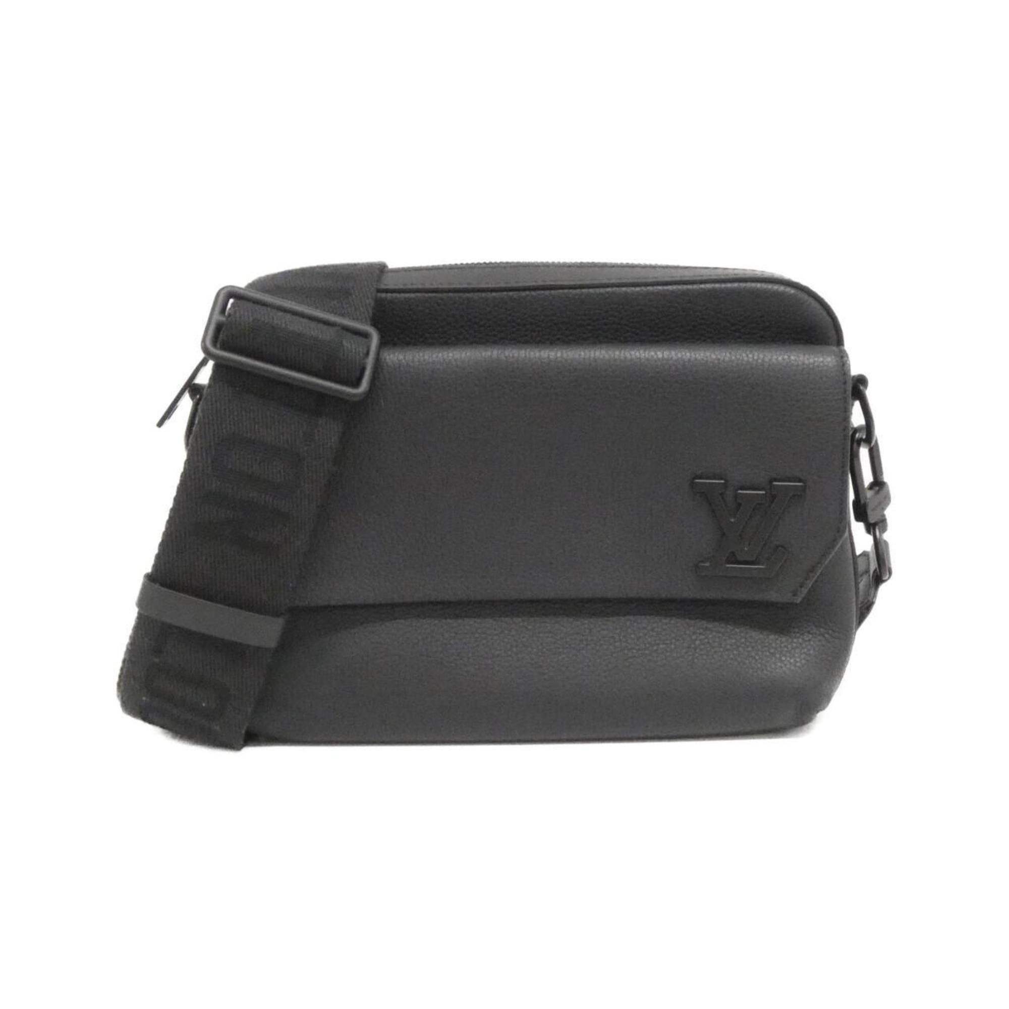 Louis Vuitton Lv Aerogram Fast Messenger M22482 Shoulder Bag in Black, Women's