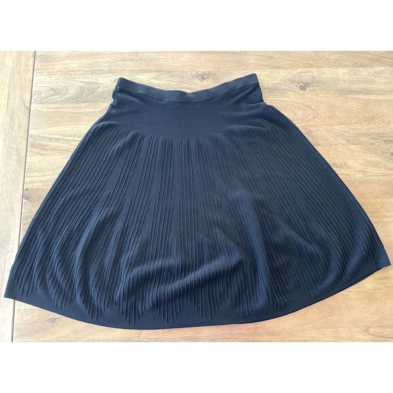 Saks Fifth Avenue Saks Fifth Avenue Black A Line Skirt Womens M Stretch Embroidered Knitted Nylon Rayon Knee Length Modern Bohemian Retro 80s Womens Size 32" / US 10 / IT 46 - 2 Thumbnail