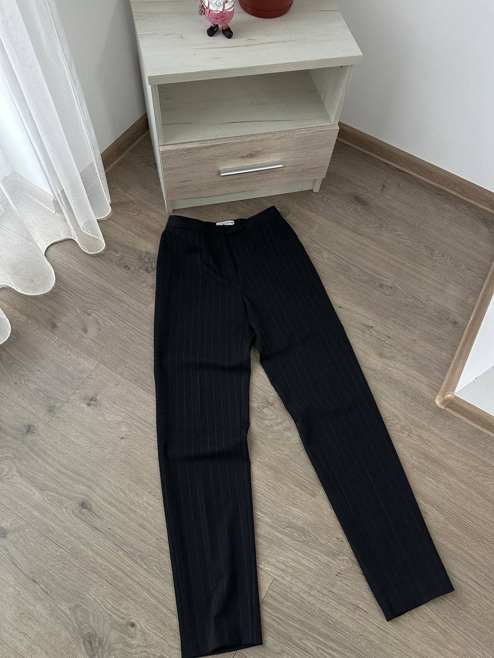 Dolce & Gabbana × Vintage Vintage Dolce&Gabbana Pinstripe Black Wool Women’s Pants Size 32" / US 10 / IT 46 - 14 Thumbnail