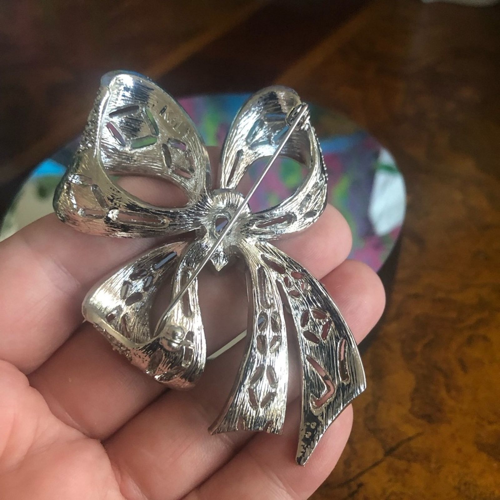 Kenneth Jay Lane Vintage art deco Kenneth Jay Lane rhinestone bow brooch pin Size ONE SIZE - 5 Thumbnail