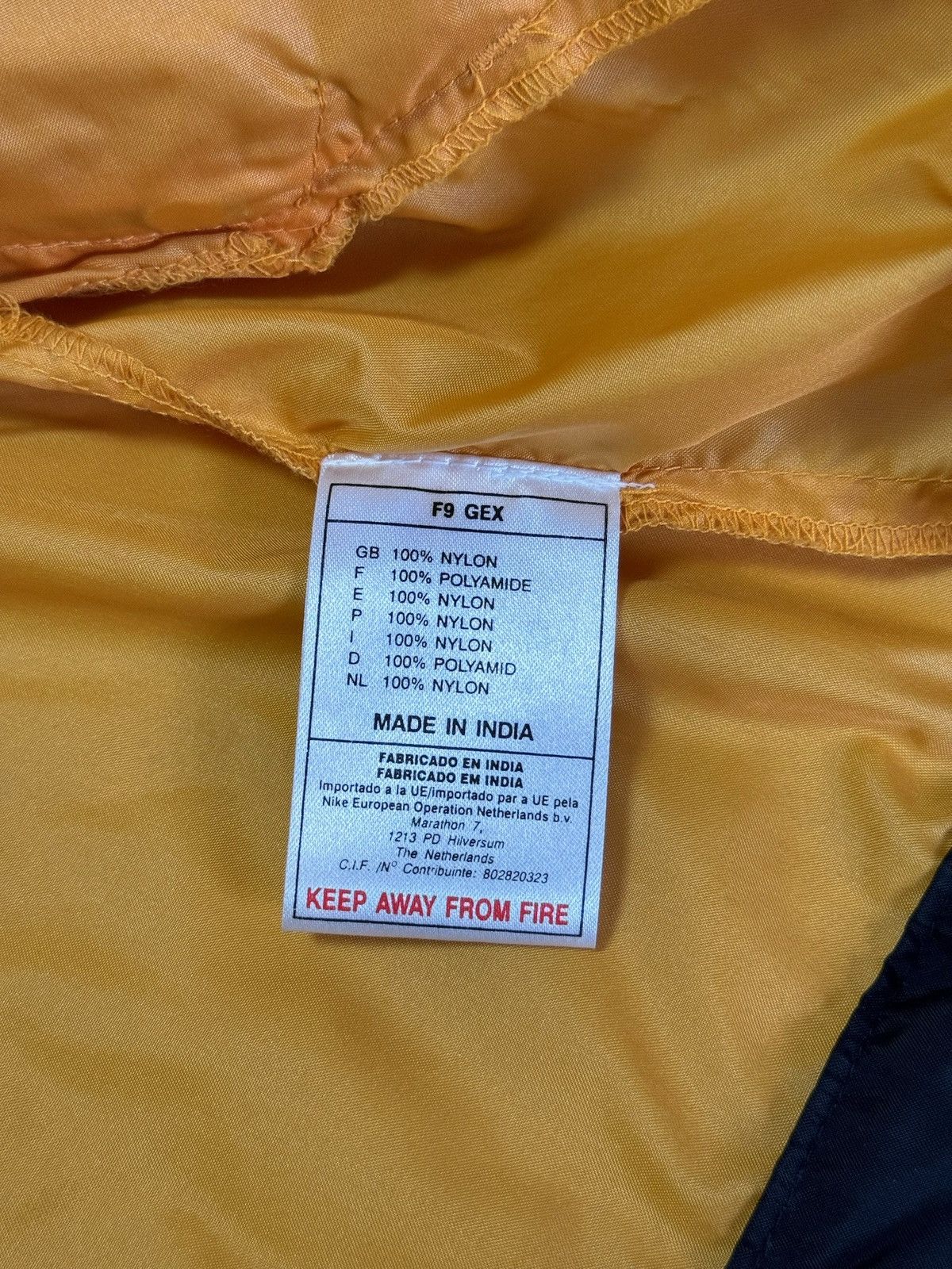 Vintage Vintage Nike Jacket Windbreaker Nylon Big Logo Baggy Y2K 90s Size US XXL / EU 58 / 5 - 13 Thumbnail