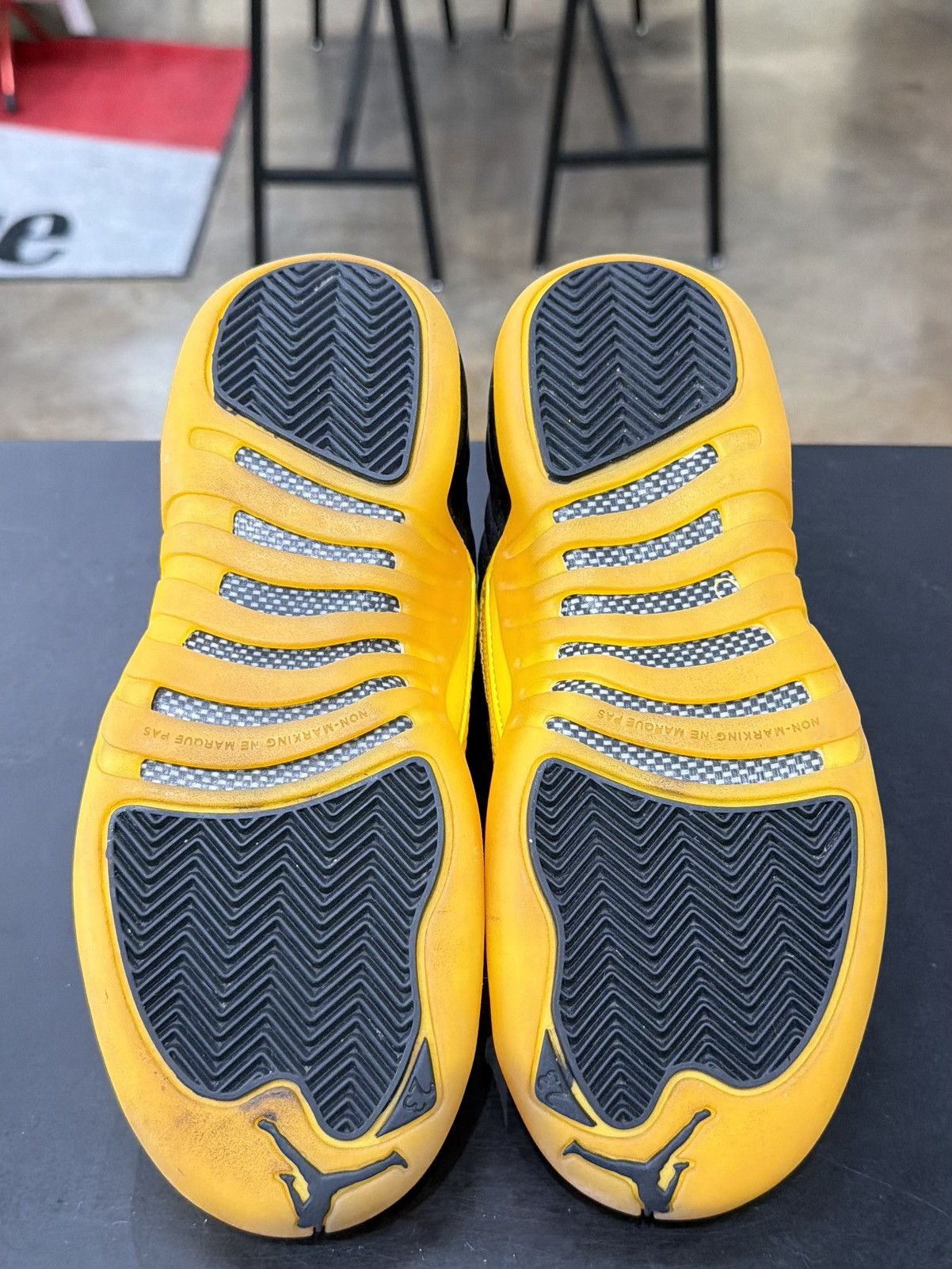 Jordan Brand Air Jordan 12 Black University Gold Size 4Y (2020) Size US 5 / EU 37 - 9 Thumbnail