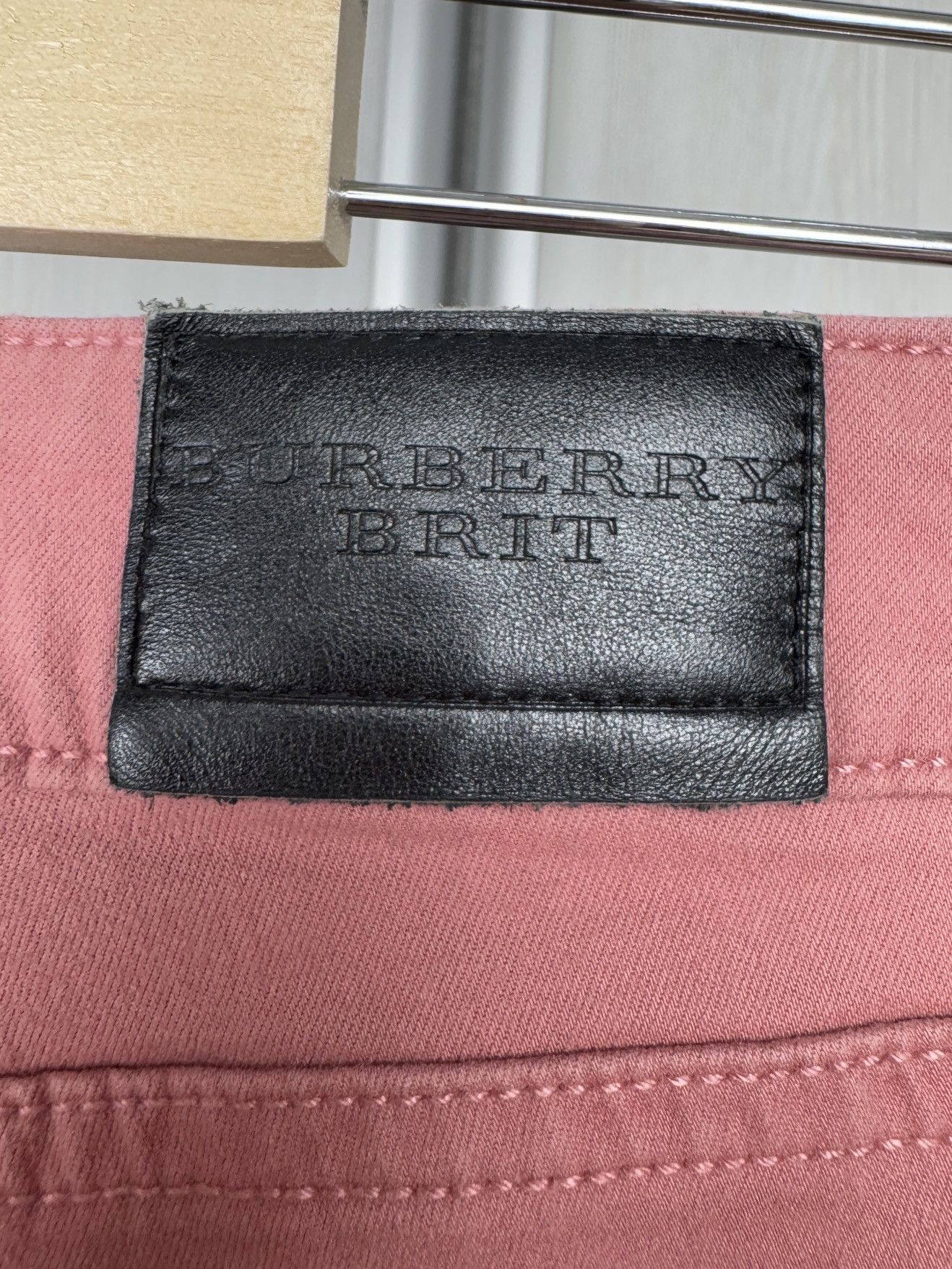 Burberry Burberry Brit Pink Skinny Low-Rise stretched jeans pants Size 28" / US 6 / IT 42 - 9 Thumbnail