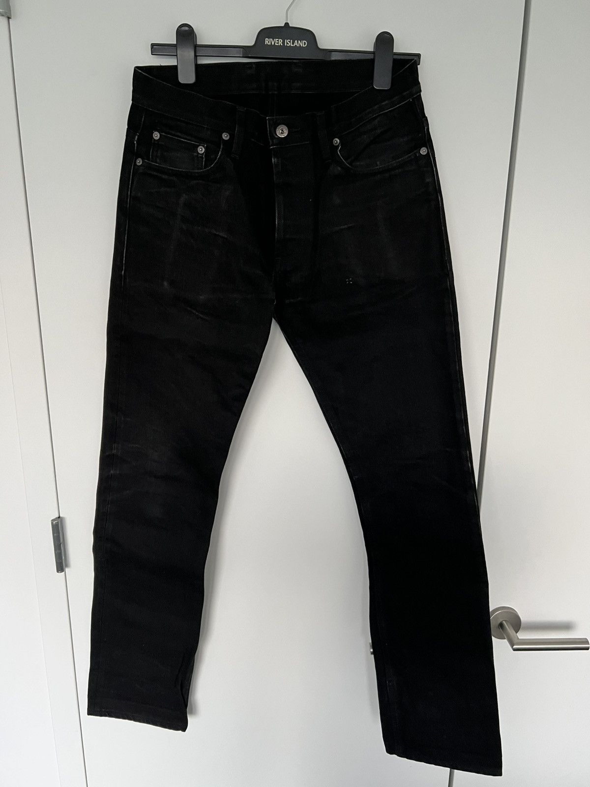 ST-120X Black Slim Tapered Raw Denim Jeans