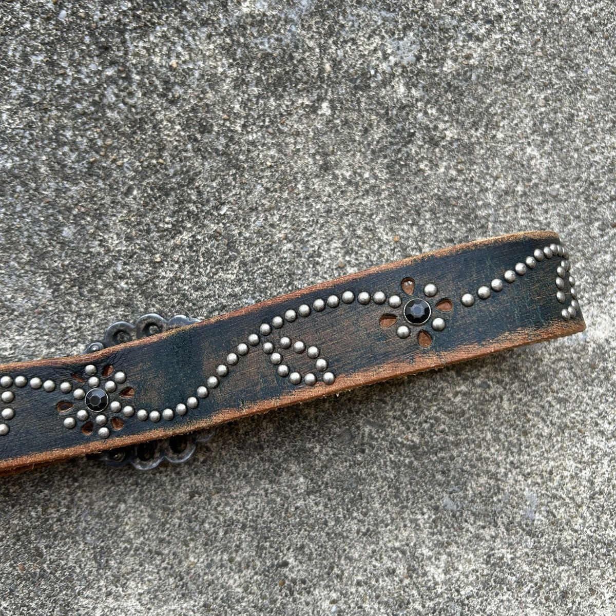 If Six Was Nine Vintage studded leather belt ⚫️ Size ONE SIZE - 10 Thumbnail
