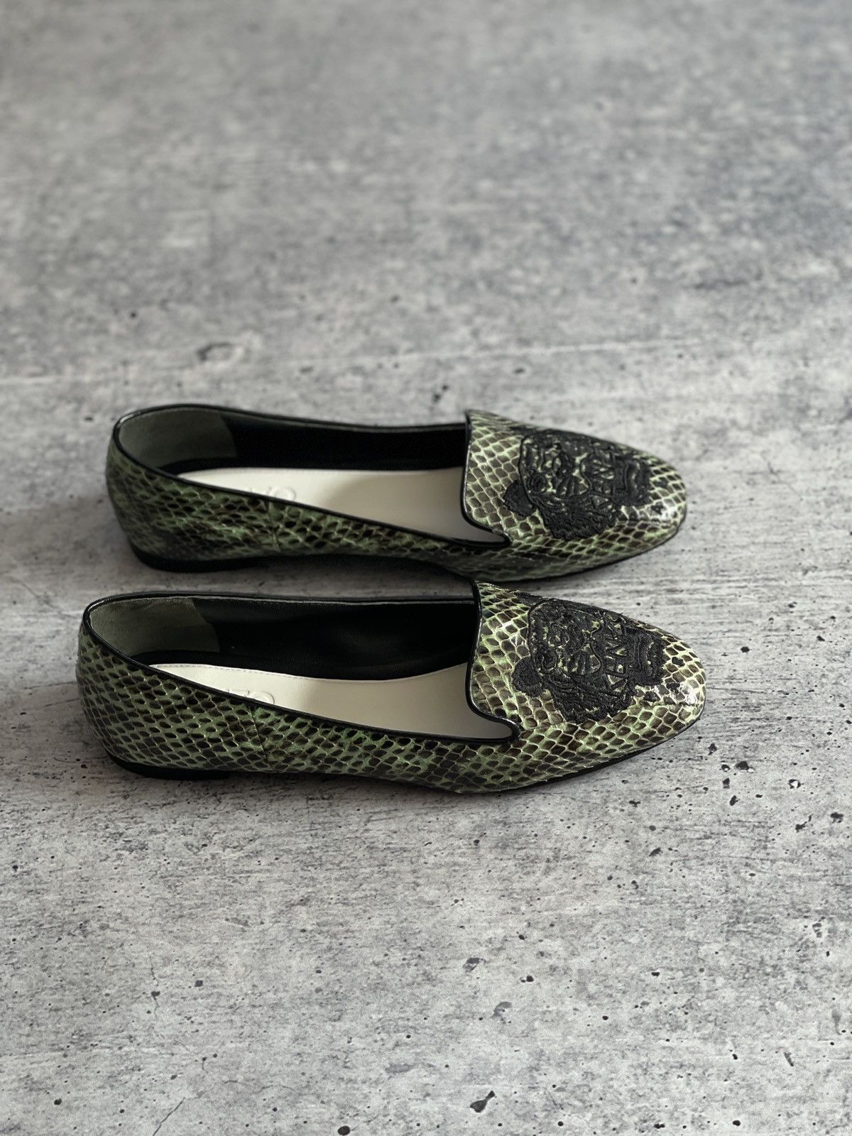 Kenzo Kenzo Green Loafers Size 35 - Snake Skin Effect with Tiger Size US 4 / IT 34 - 9 Thumbnail