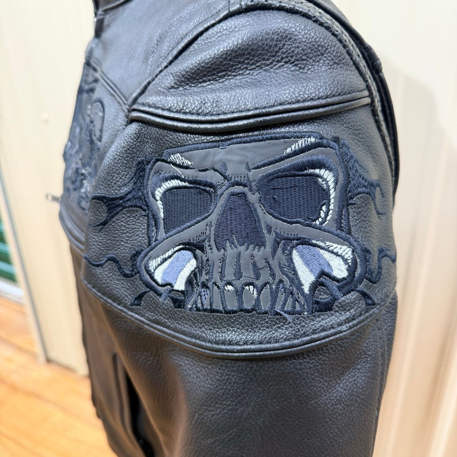 Other Motorcycle Jacketwith skull detailing Size M / US 6-8 / IT 42-44 - 4 Thumbnail