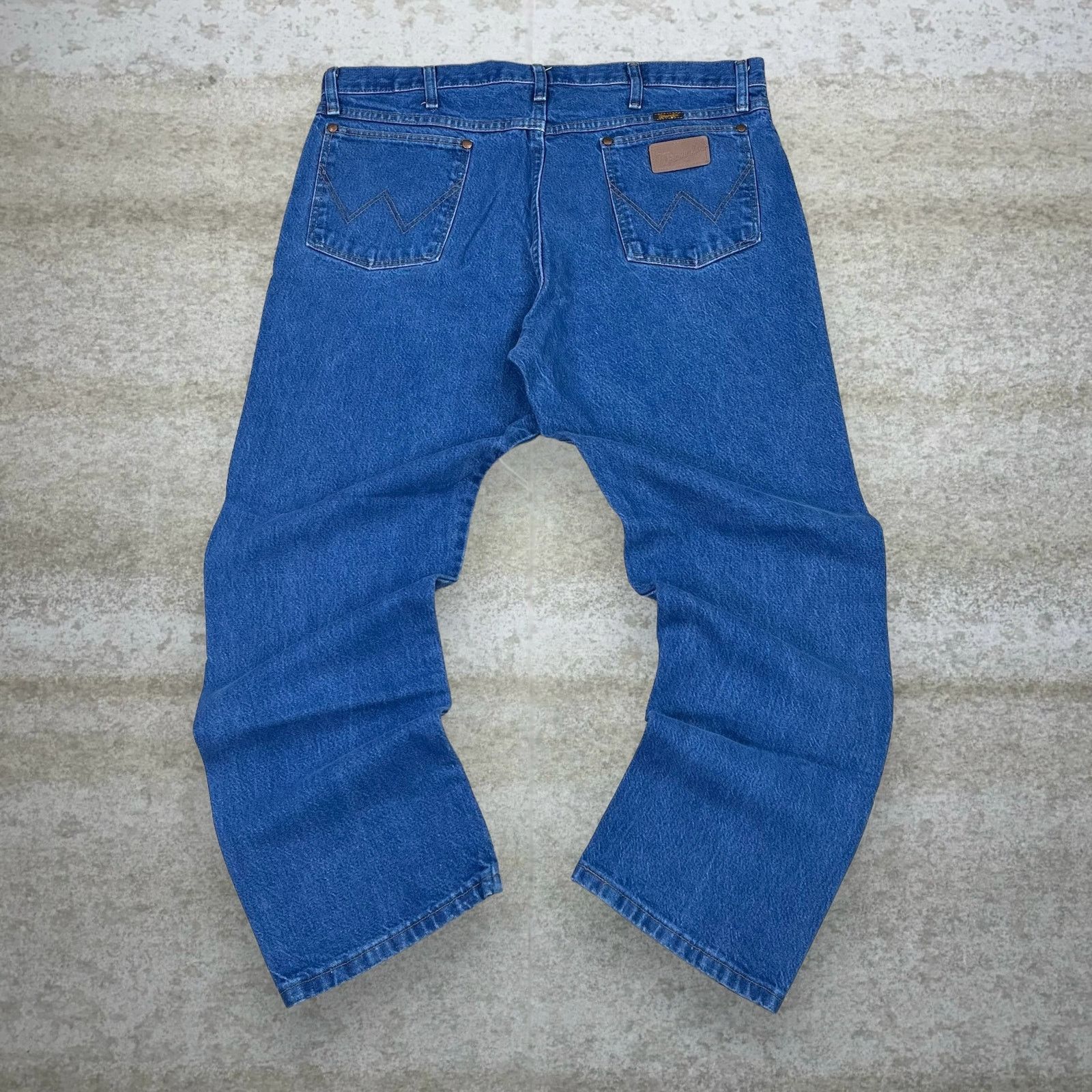Wrangler Vintage Y2K Wrangler Jeans 38x30 Relaxed Medium Wash Denim Size US 38 / EU 54 - 1 Thumbnail