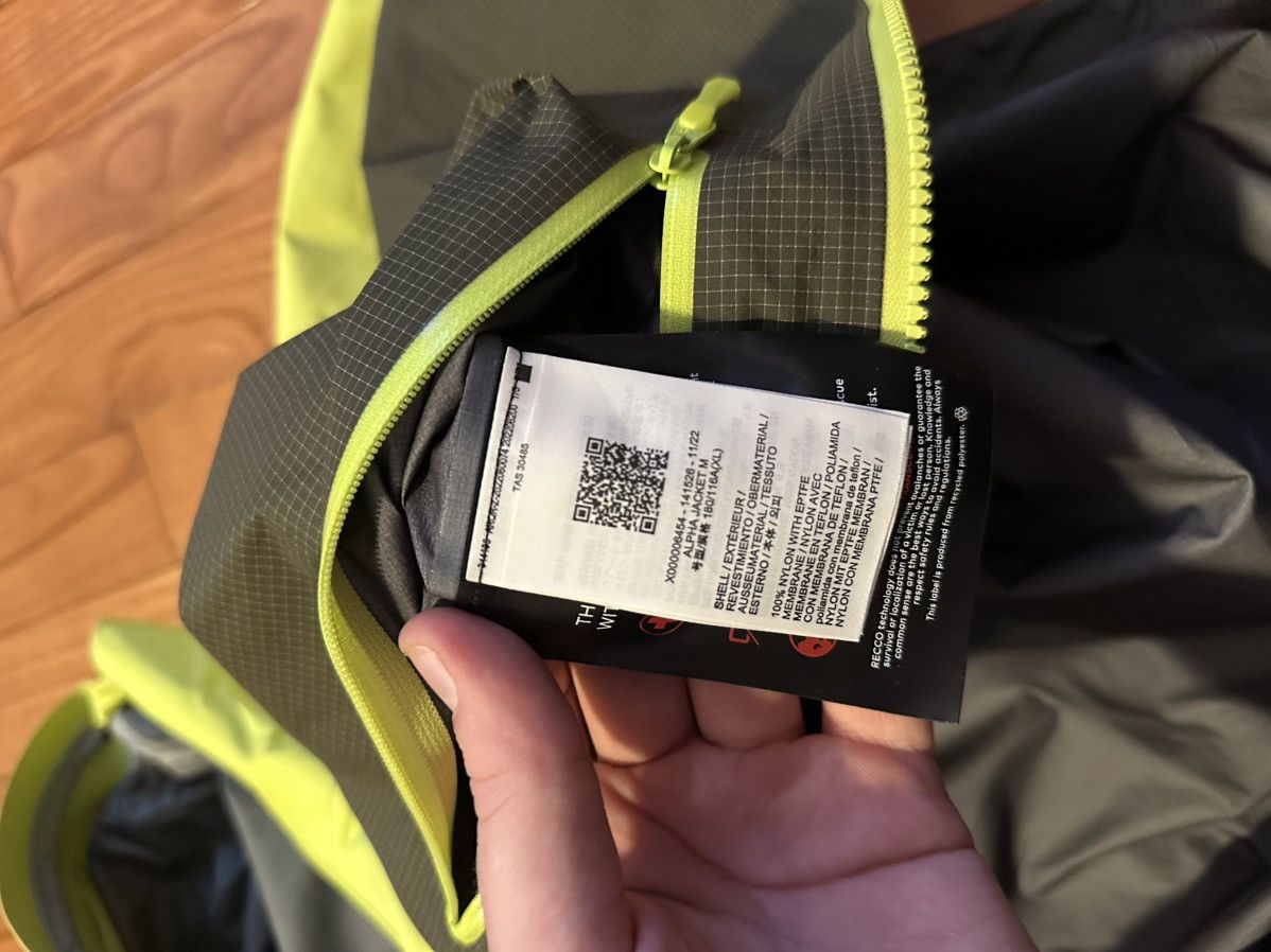 Arc'teryx Alpha Jacket Size XL Size US XL / EU 56 / 4 - 10 Thumbnail