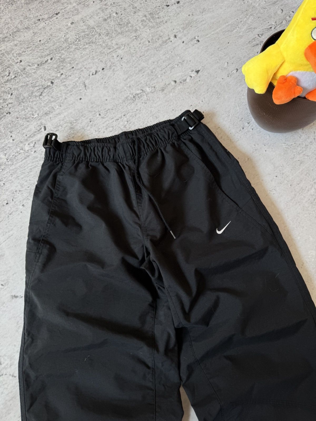 Nike × Vintage NIKE NYLON VINTAGE Y2K OVERSIZE BAGGY FIT PANTS SWEATPANTS Size US 32 / EU 48 - 4 Thumbnail