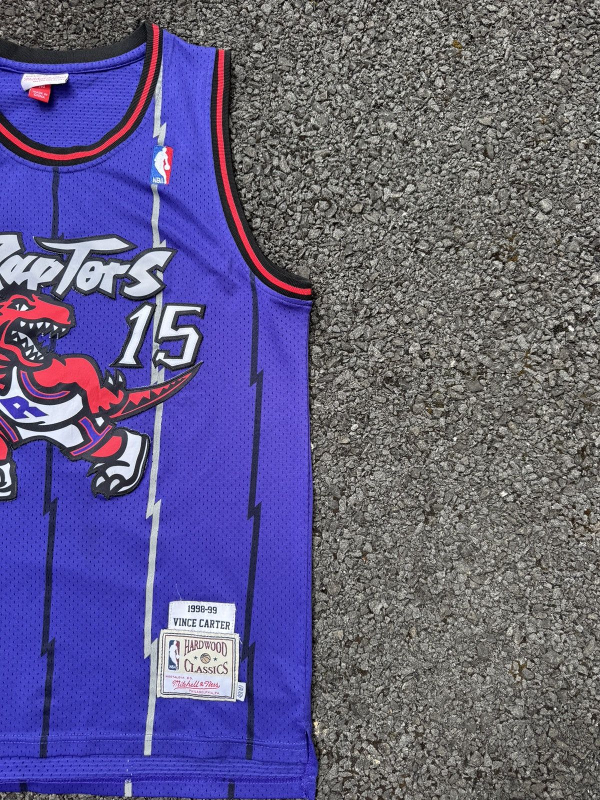 Mitchell & Ness RARE Vintage 1998-1999 NBA Vince Carter #15 Toronto Raptors Size US M / EU 48-50 / 2 - 3 Thumbnail