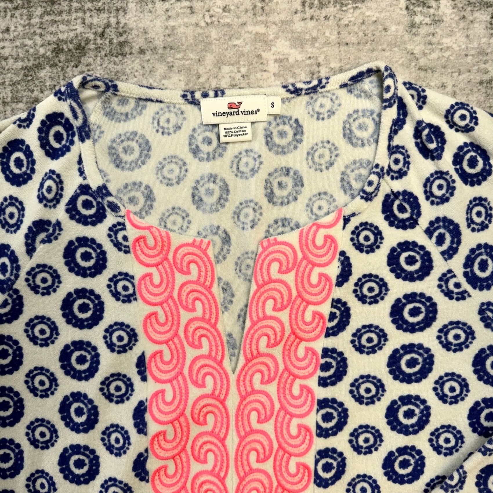 Vineyard Vines Vineyard Vines Dress Womens S Blue Geometric Terry Cloth Beach Coverup Resort Shift 3/4 Sleeve V-Neck Pullover Short Dress Length Size S / US 4 / IT 40 - 3 Thumbnail