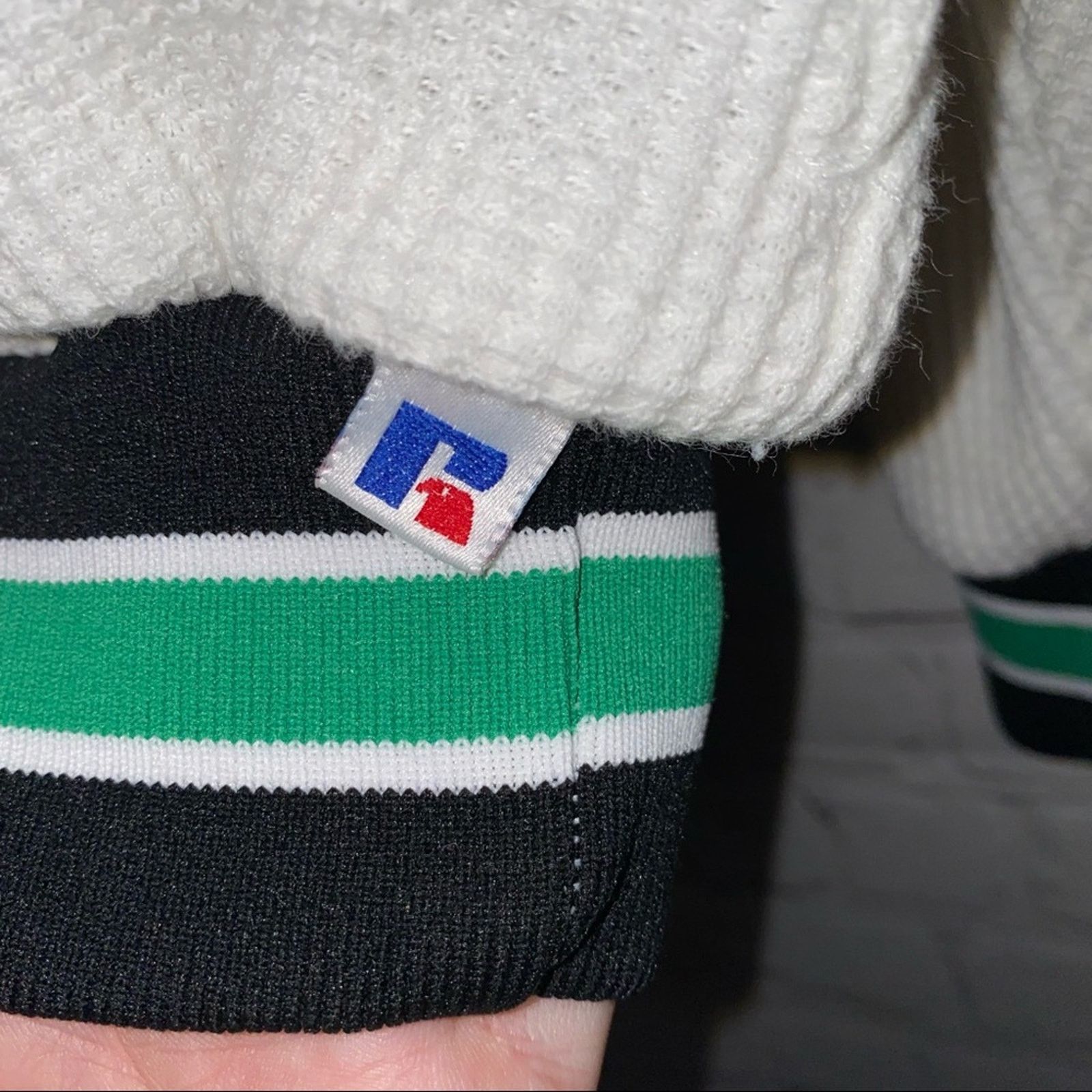 Russell Athletic Russell White Waffle V Neck Pullover VTG Size US XXL / EU 58 / 5 - 7 Thumbnail