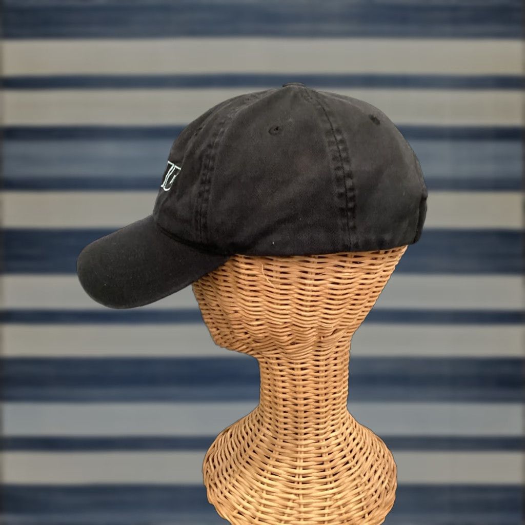 Vintage The Weeknd XO Legend Embroidered Graphic Black Baseball Cap Hat One Size Men Adjustable Cotton Canvas Hat Size ONE SIZE - 1 Thumbnail