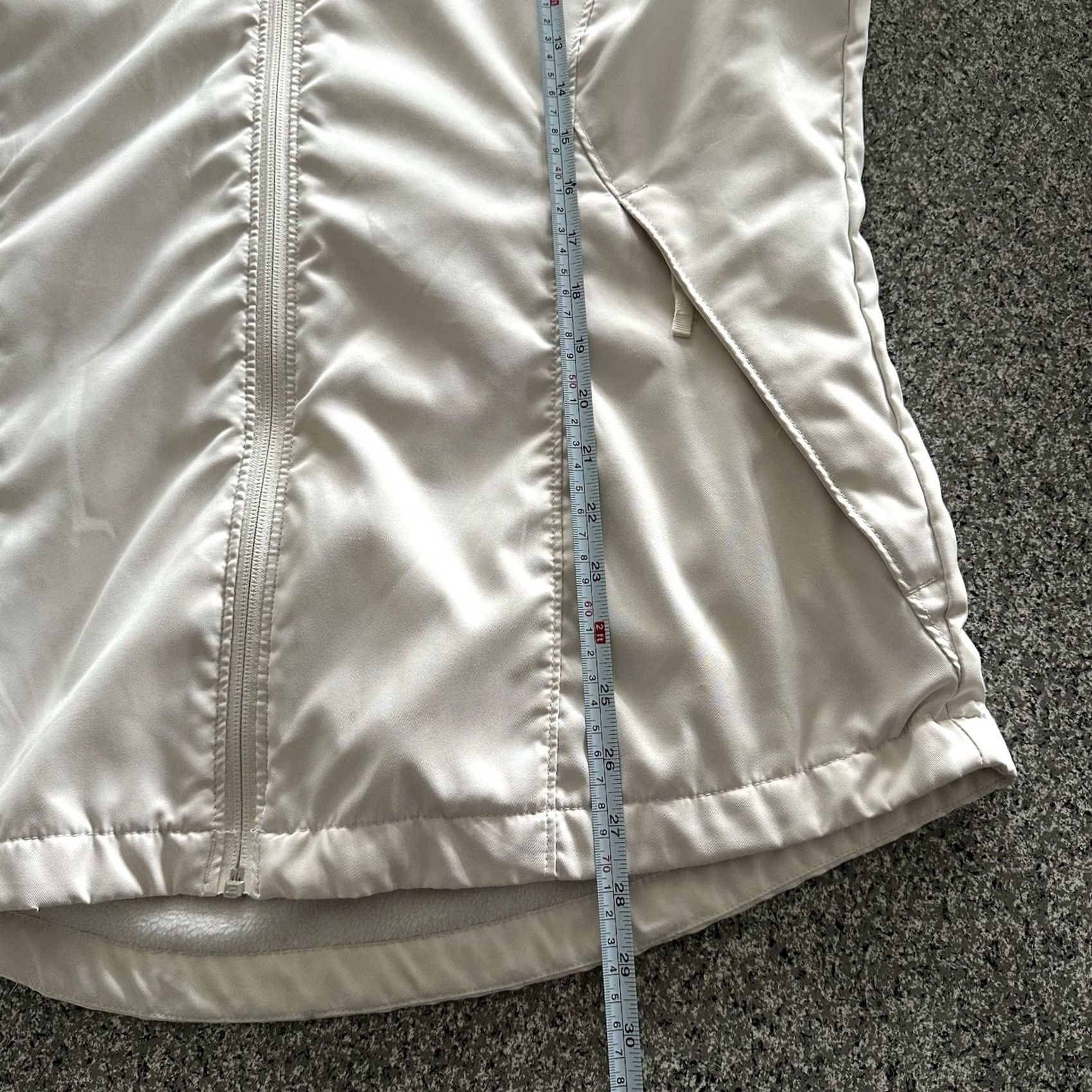 Vintage Columbia Women’s L Soft Shell Jacket Full Zip Ivory 100% Polyester Fleece Lined - Basic Jacket, Casual Climate Size L / US 10 / IT 46 - 7 Thumbnail