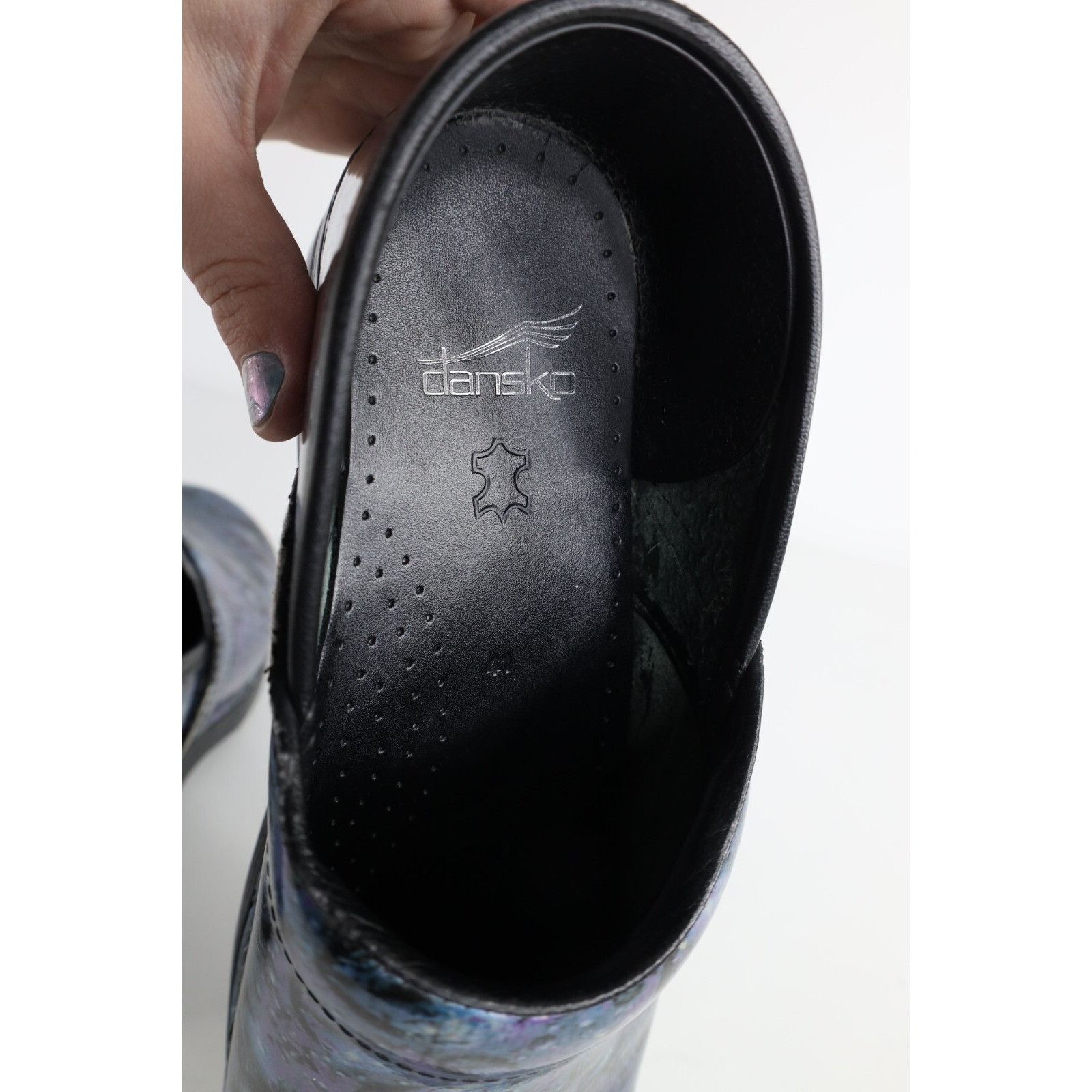 Dansko Dansko Distressed Patent Leather Slip On Clogs Mules Shoes Size US 10.5 / IT 40.5 - 10 Thumbnail
