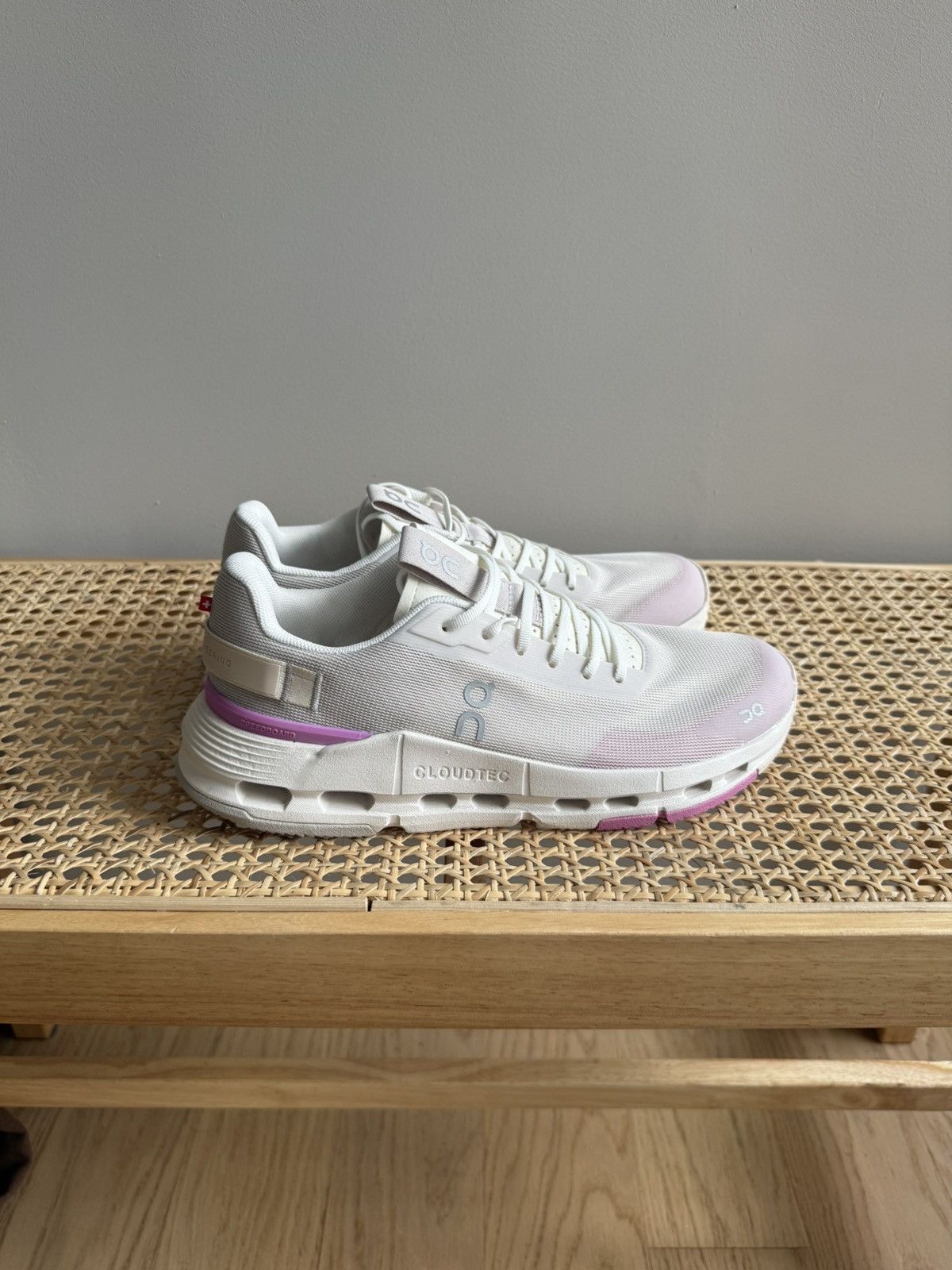 On On Running Cloudnova Form2 Women Sz 8 White/Pink Sneaker New Size US 8 / IT 38 - 1 Thumbnail