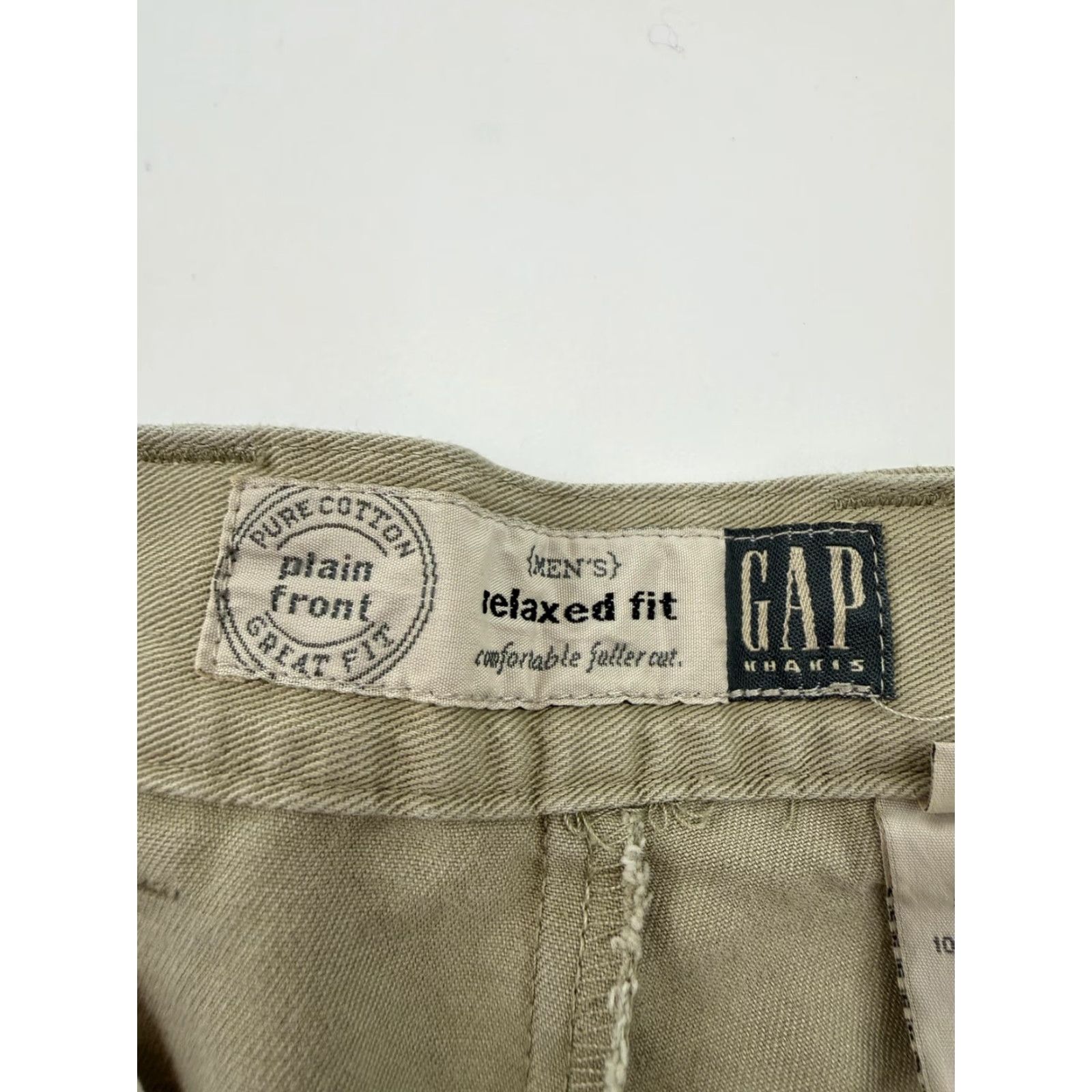 Gap Gap Khakis Shorts Mens 33 Khaki Relaxed Fit Chino 9 Inseam Flat Front Casual Size US 33 - 2 Thumbnail