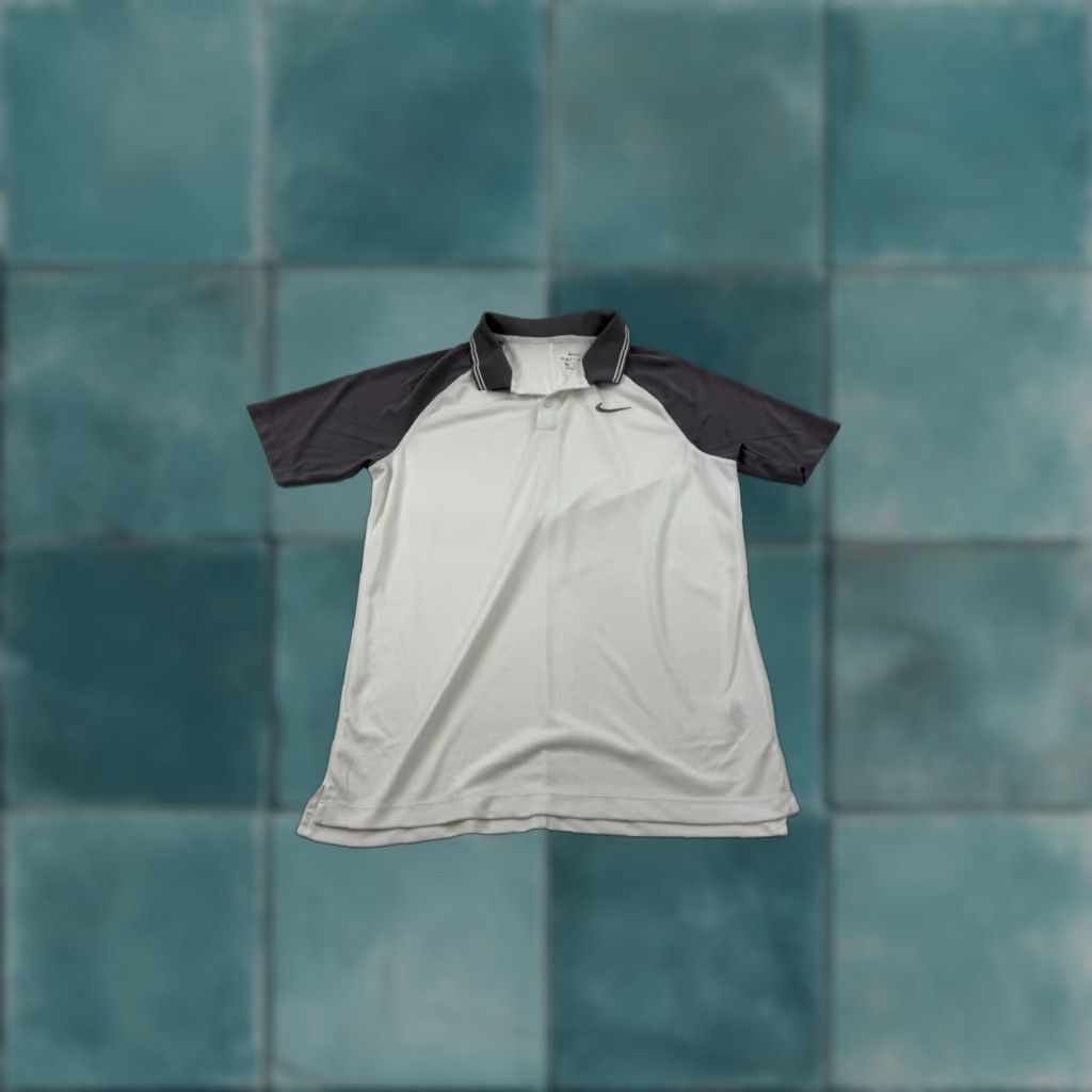Nike Nike Polo Shirt Mens Small White Gray Golf AO9706-100 Dri-Fit Collared Short Sleeve Breathable Regular Fit Solid Sports 90s? Size US S / EU 44-46 / 1 - 1 Thumbnail