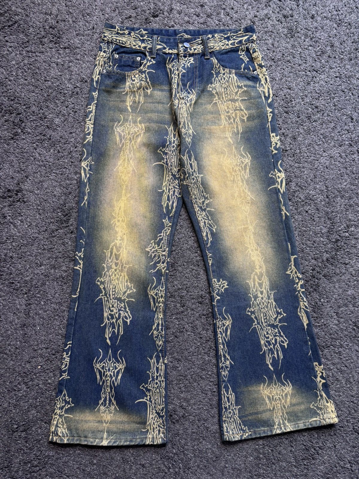 Vintage Vintage streetwear very rare art blue yellow flared jeans Size US 31 - 1 Thumbnail