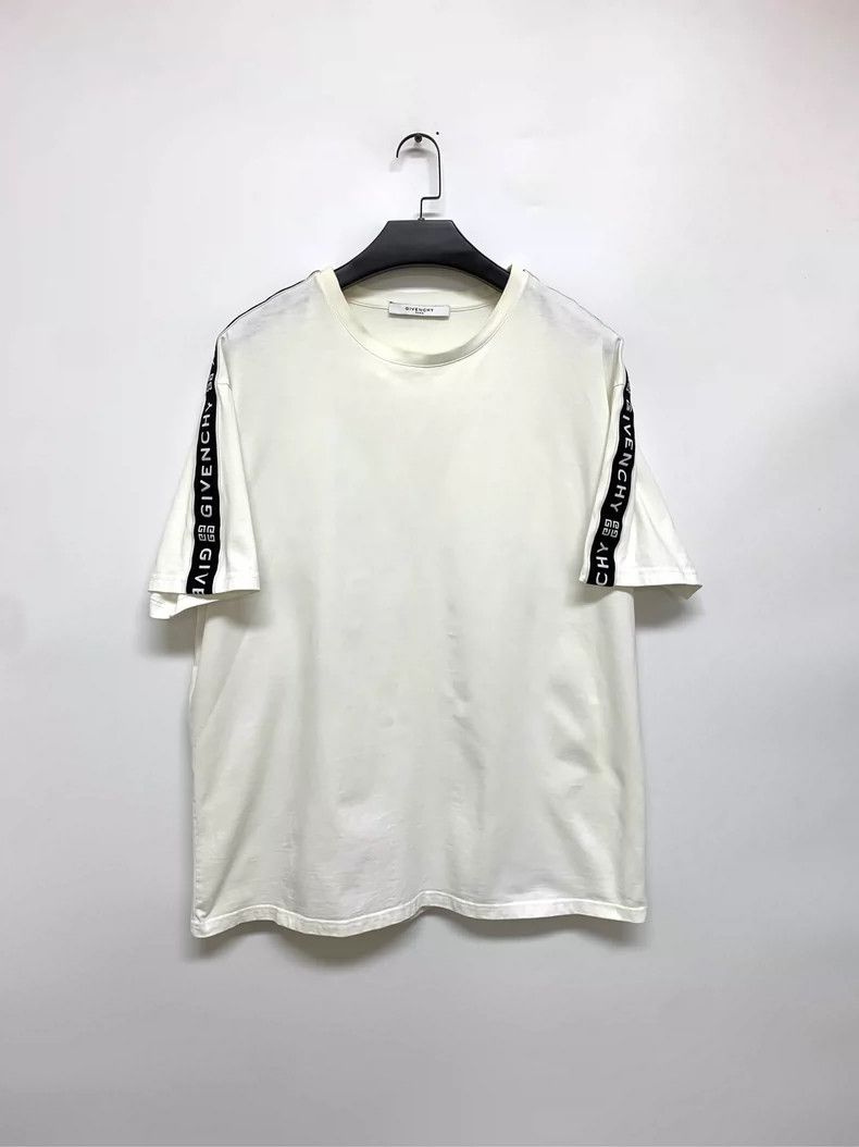 Givenchy Givenchy Size XXXLSleeve Logo T-Shirt 2505-Nextarrow Size US XL / EU 56 / 4 - 1 Thumbnail