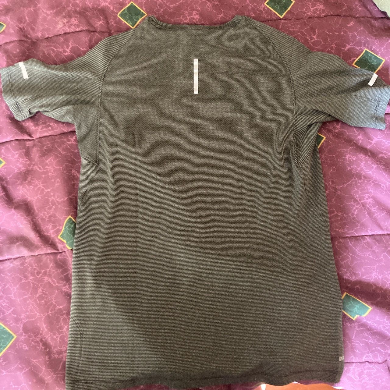 Nike Nike running gray and white size small Size US S / EU 44-46 / 1 - 4 Thumbnail