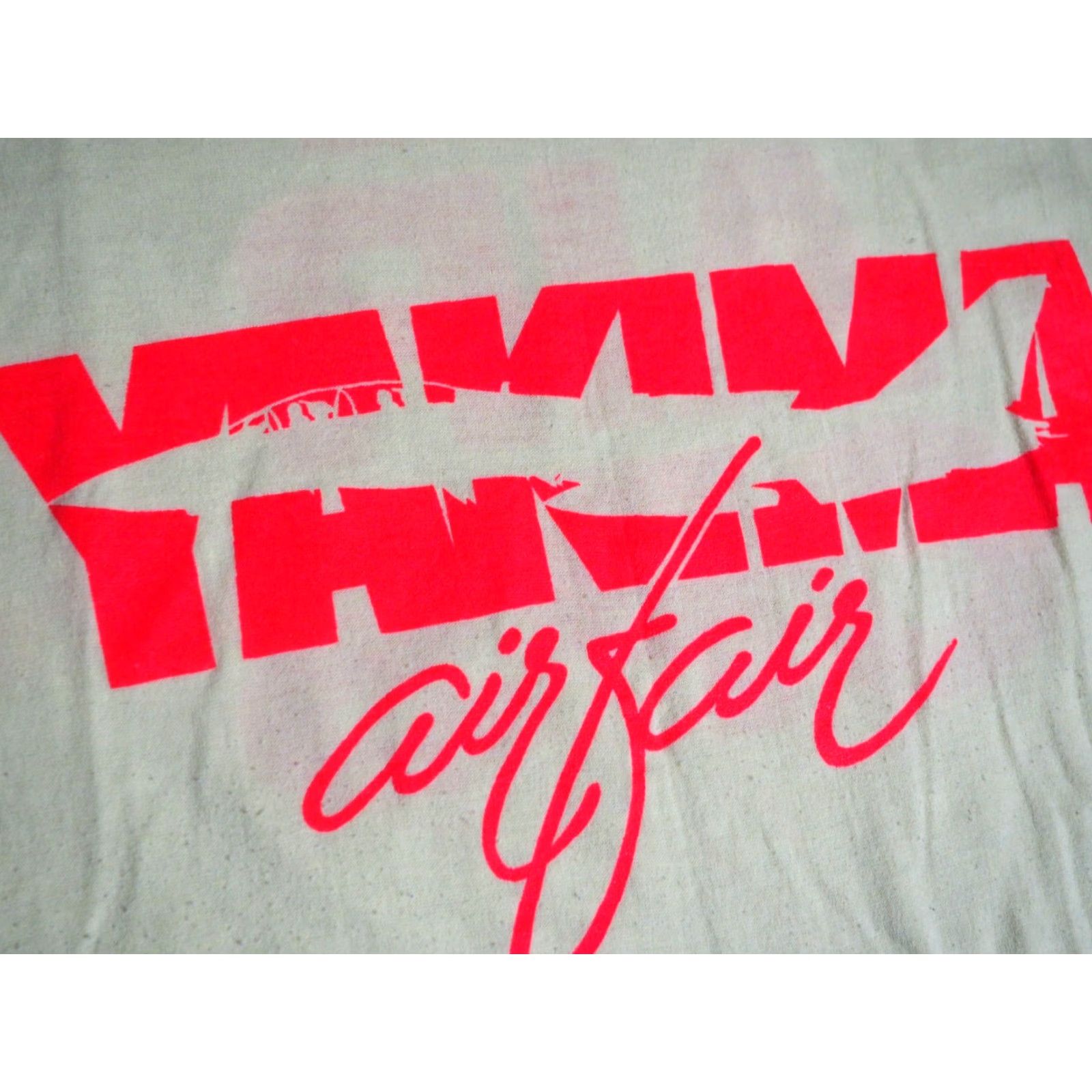 TEE JAYS VTG 80s Hef T Yakima WA Air Fair Fighter Jet USA Yellow Tee T-Shirt Mens S Size US S / EU 44-46 / 1 - 7 Thumbnail
