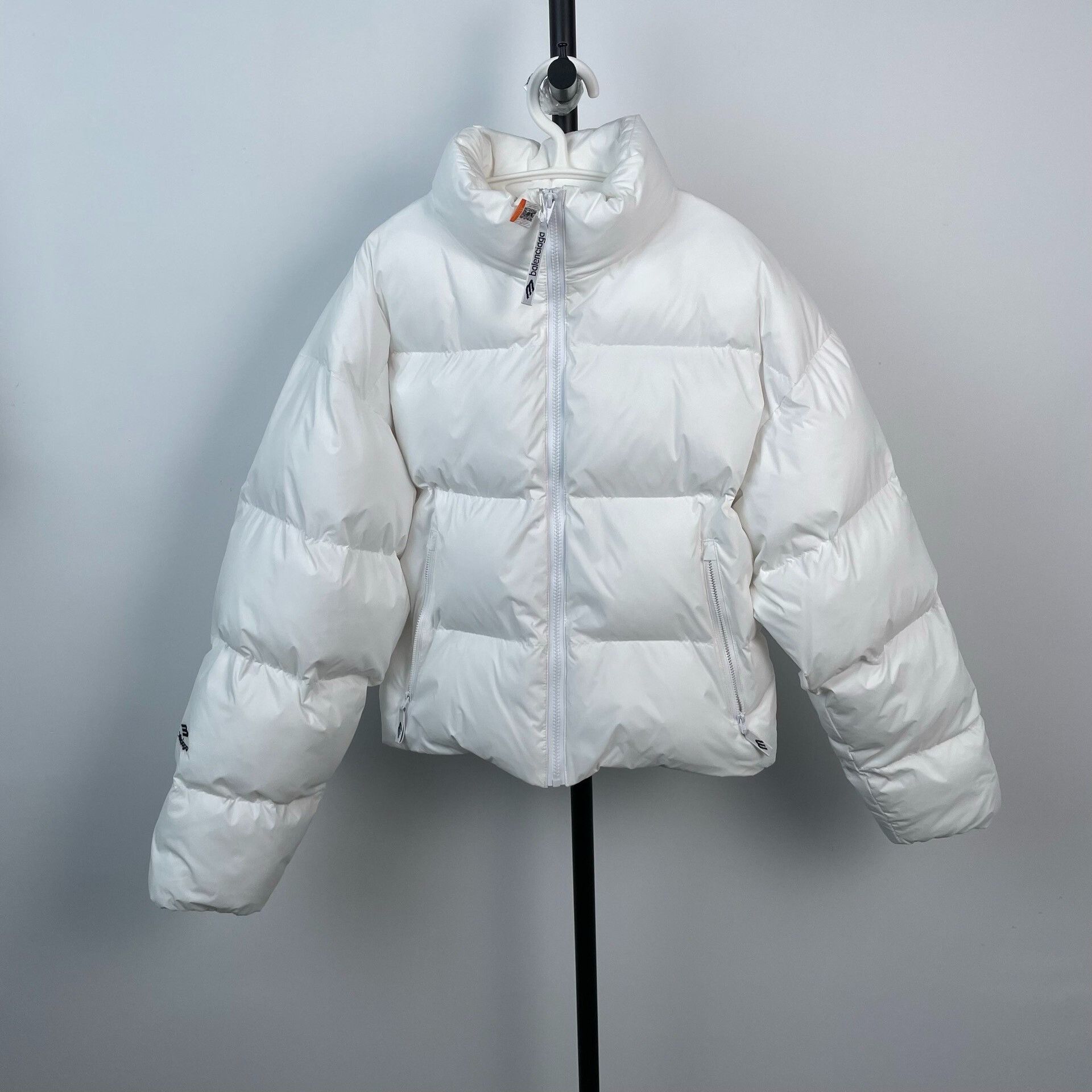 Balenciaga Balenciaga White Ski Short Down Jacket Size XXS / US 00 / IT 34 - 1 Thumbnail