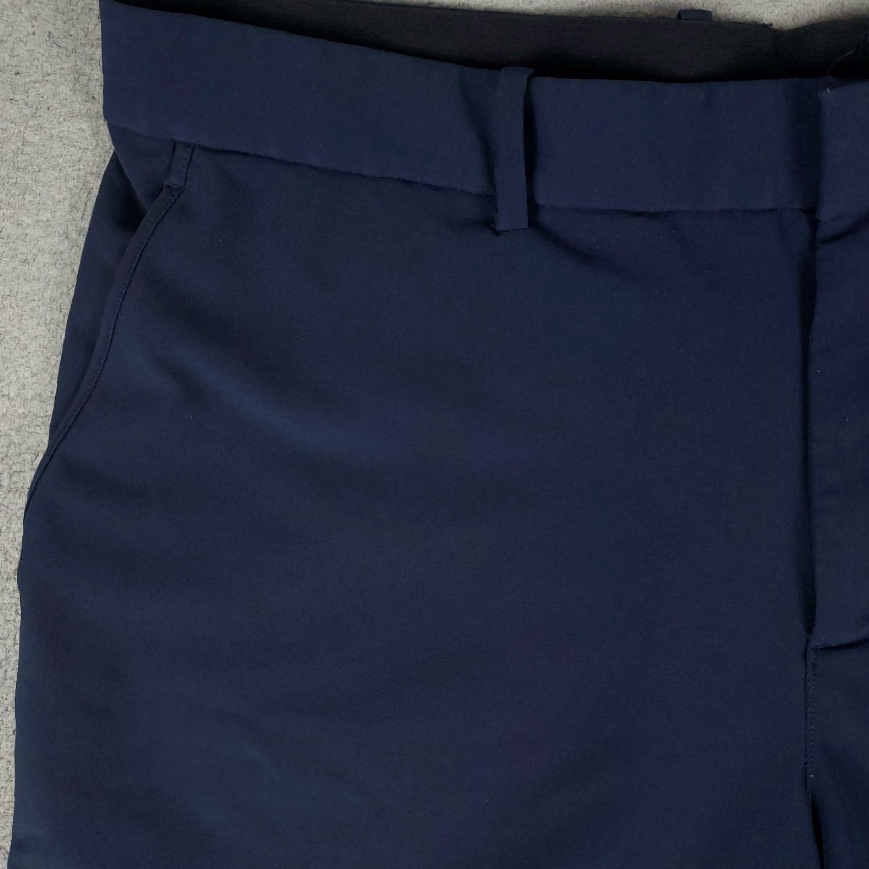 Nike VINTAGE Nike Shorts Mens Size 38 Flat Front Chino Navy Blue Casual Sportwear Size US 38 / EU 54 - 2 Thumbnail