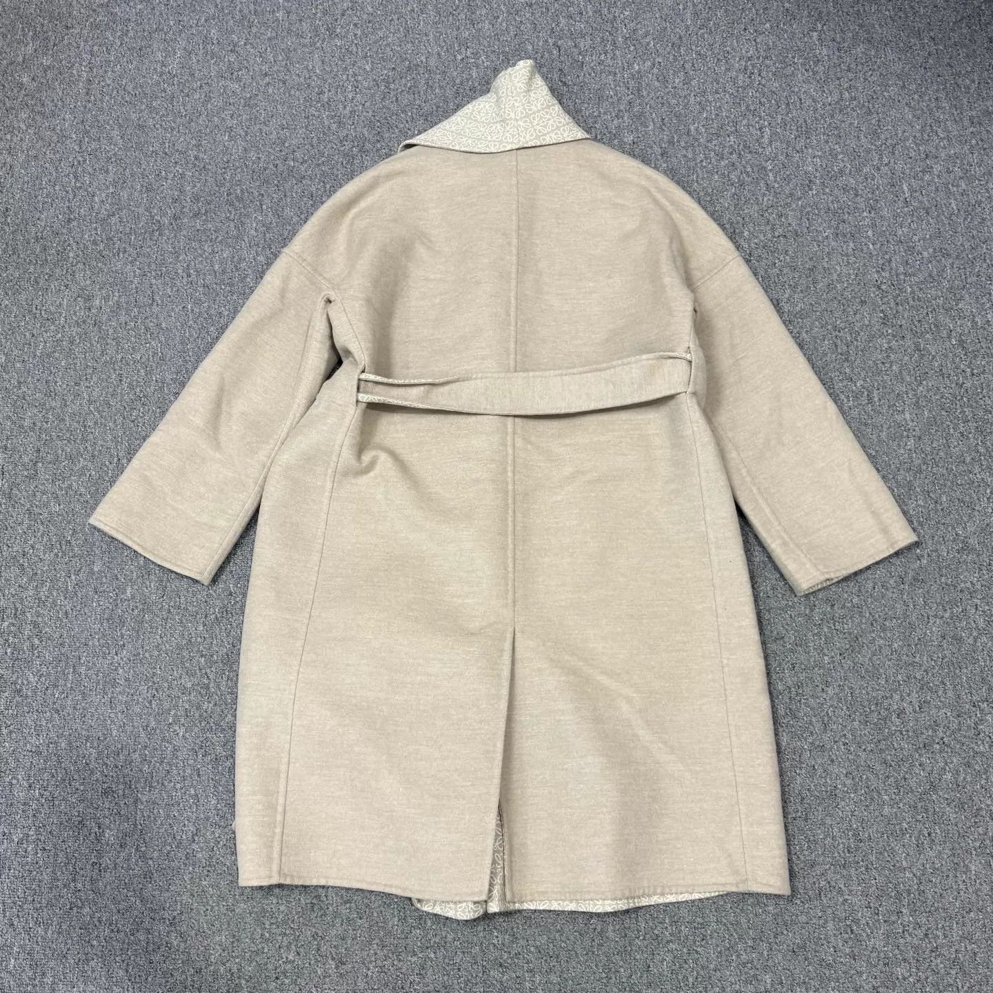 Loewe Loewe Jacquard Waist - Cinched Longsleeve Overcoat 34 mint Size XXS / US 00 / IT 34 - 2 Thumbnail