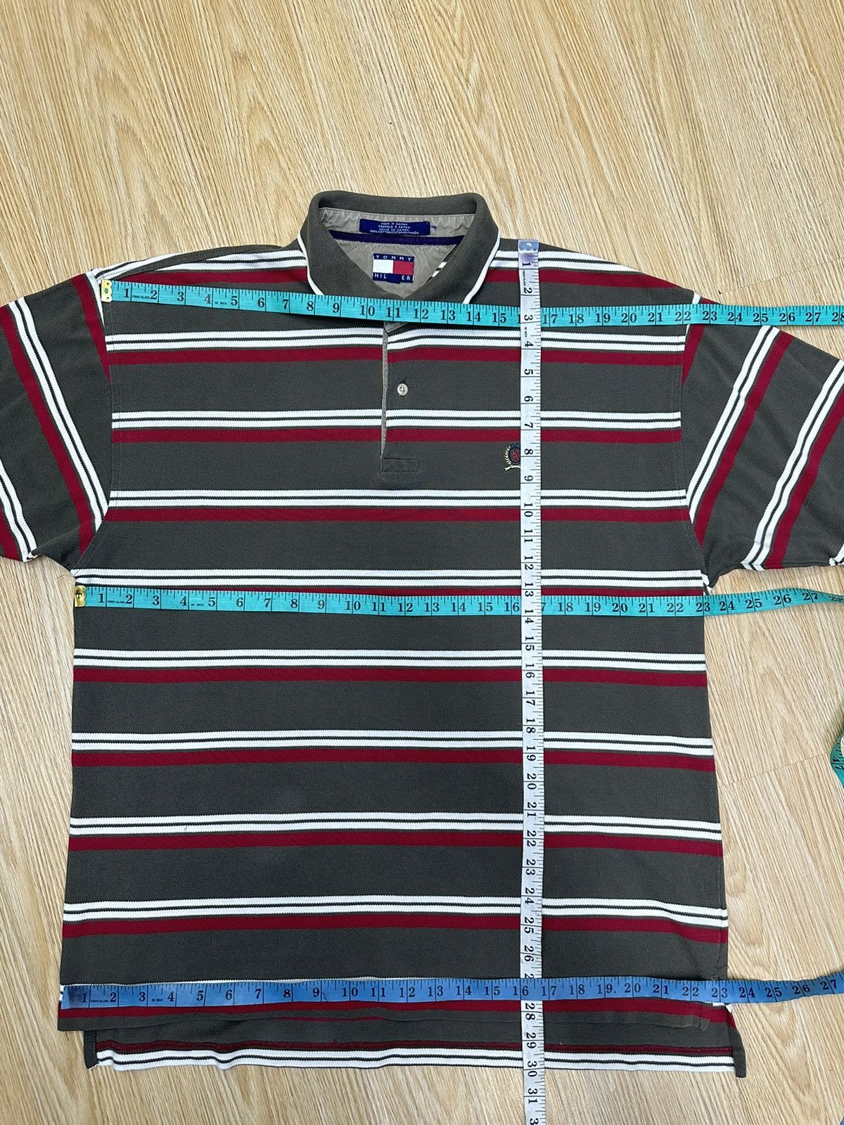 Tommy Hilfiger × Vintage Vintage Tommy Hilfiger Saipan Stripe Polo A232 Size US M / EU 48-50 / 2 - 4 Thumbnail