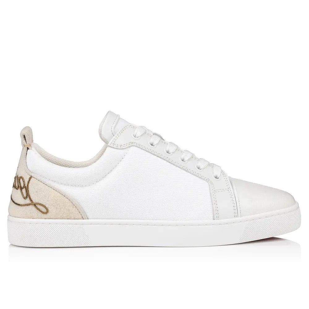 o1s1wg110225 Fun Louis Junior in White