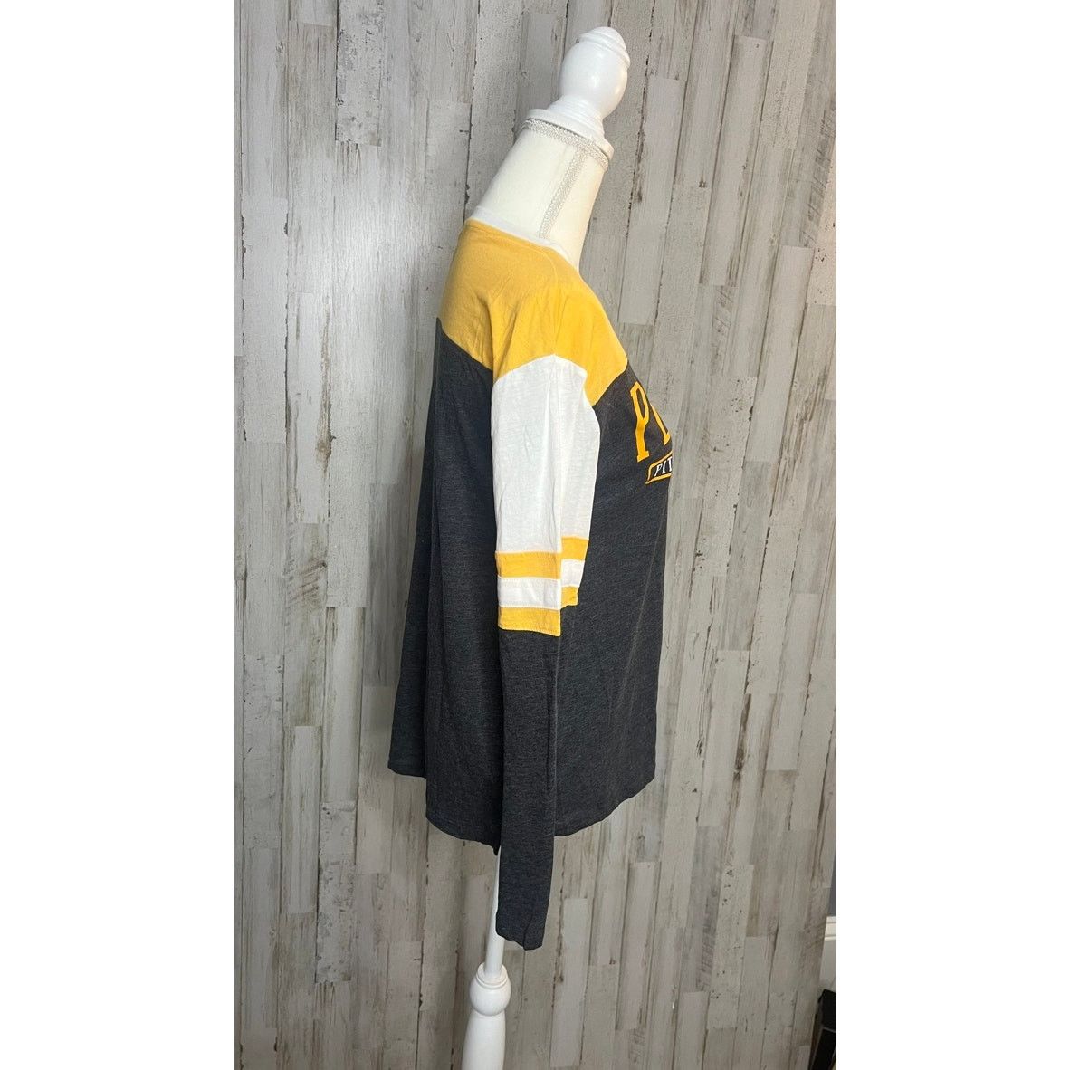 NHL NWT Pittsburgh Penguins Womens Gray Long Sleeve Shirt Medium Size M / US 6-8 / IT 42-44 - 2 Thumbnail