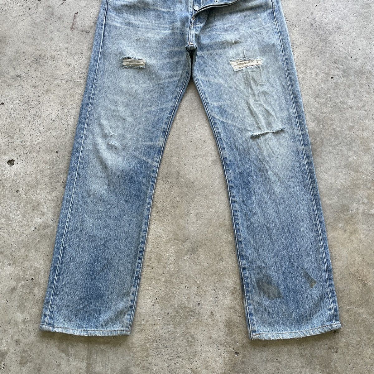 Levi's Vintage Clothing W31 Vintage Levi’s 501 Faded Denim Pants Distressed Jeans Size US 31 - 4 Thumbnail