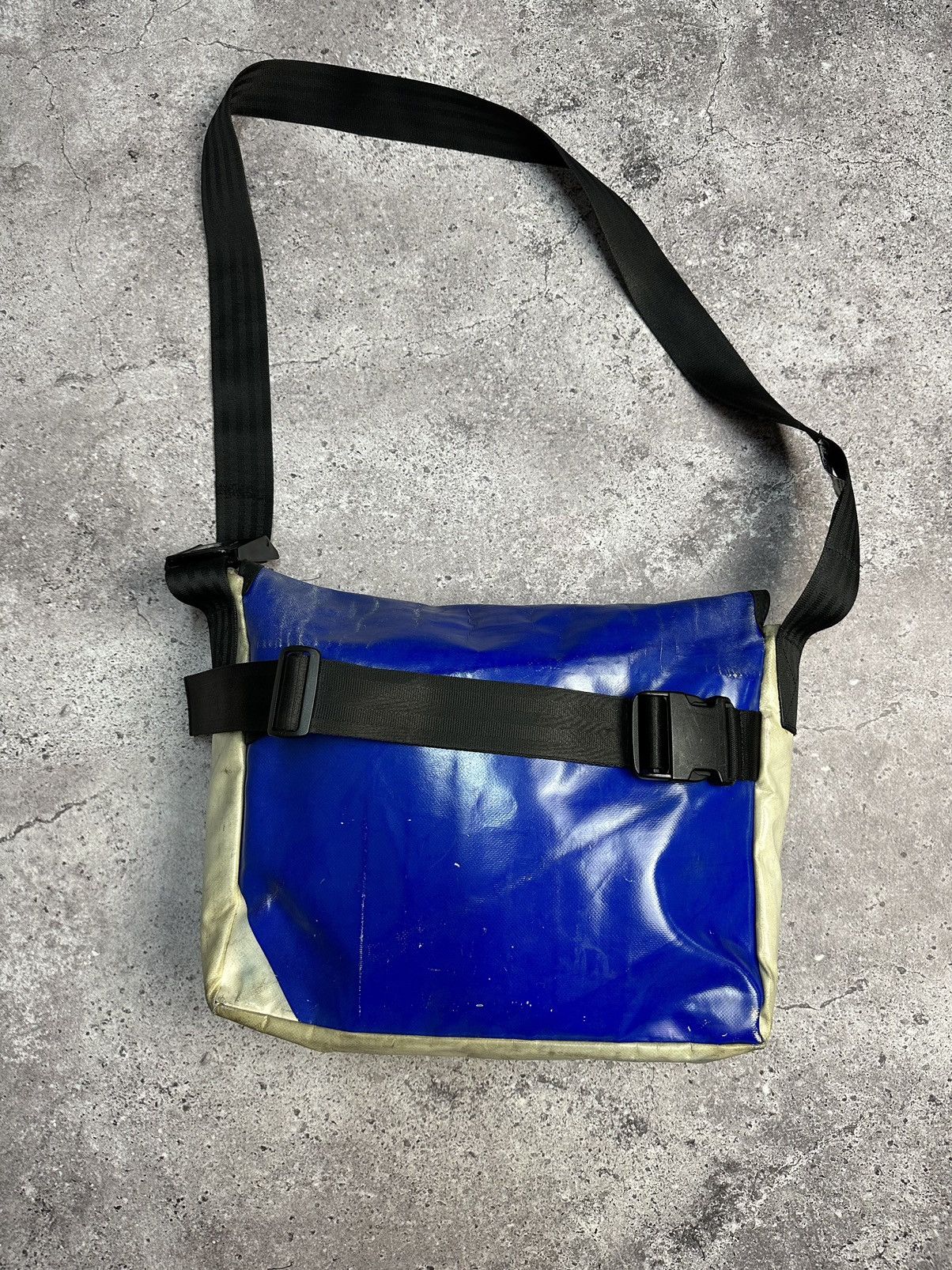 Freitag × Vintage VINTAGE FREITAG SHOULDER BAG WATERPROOF RECYCLED BACKPACK Size ONE SIZE - 3 Thumbnail