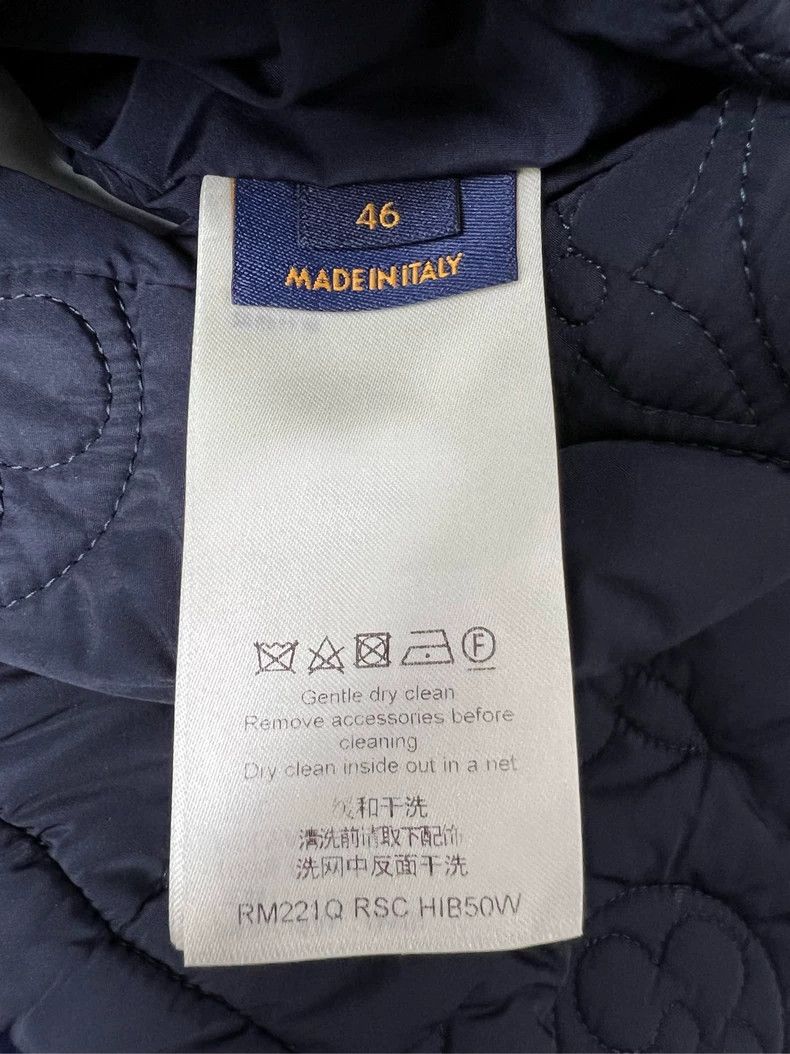 Louis Vuitton Louis Vuitton Dark blue embossed cotton-padded jacket with Size US S / EU 44-46 / 1 - 5 Thumbnail