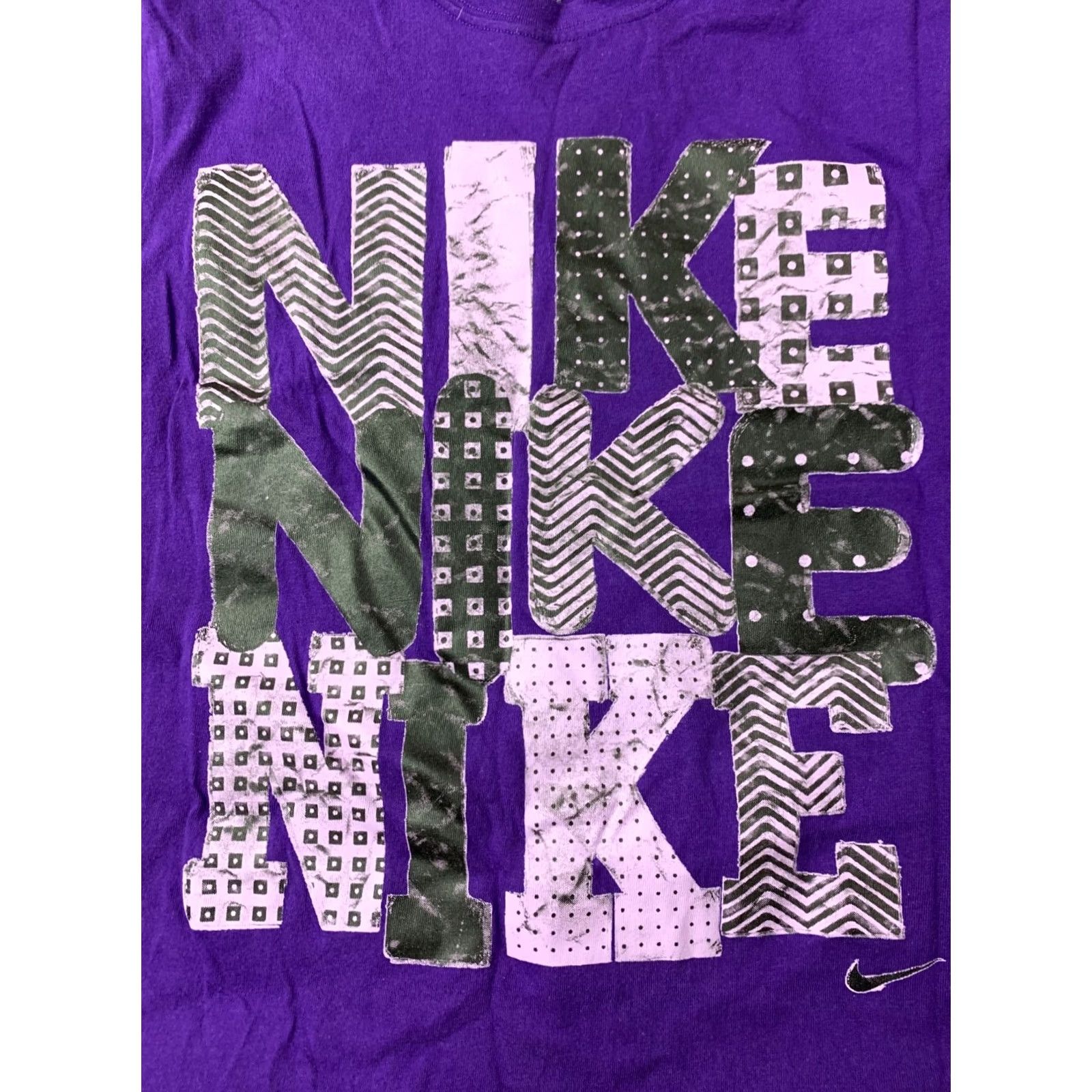 Nike NIKE 2012 MEN CASUAL SHORT SLEEVE SHIRT T-SHIRT JERSEY SIZE S SMALL VIOLET Size US S / EU 44-46 / 1 - 3 Thumbnail