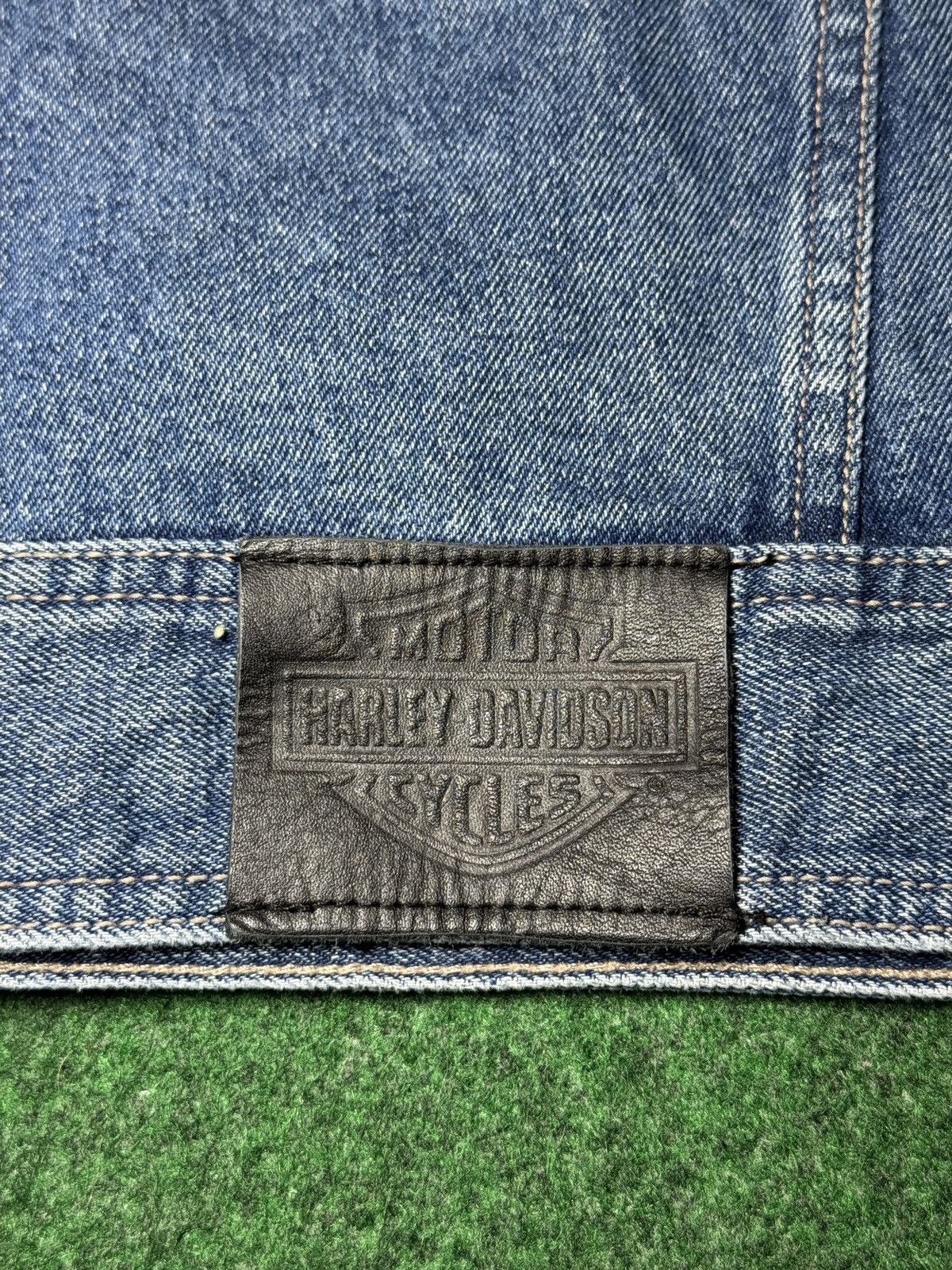 Harley Davidson Vintage Harley Davidson Grunge Denim XL Biker Vest Size US XL / EU 56 / 4 - 7 Thumbnail