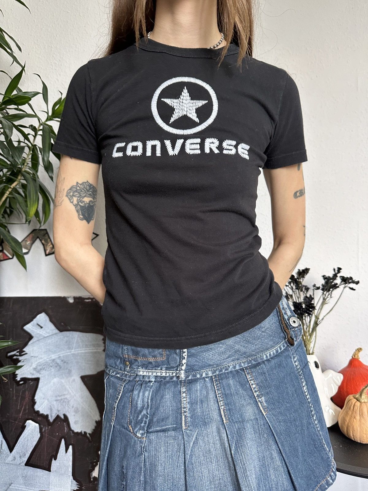 Converse × Vintage Converse 90’s Baby Tee Embroided T-Shirt y2k Size XS / US 0-2 / IT 36-38 - 1 Thumbnail