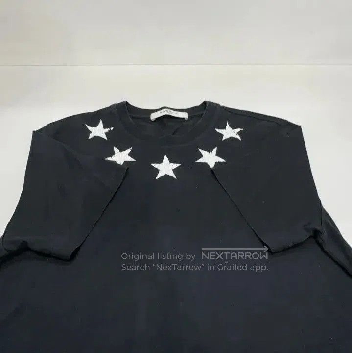 Givenchy Givenchy Star Embroidered Short Sleeve T-Shirt. Size US S / EU 44-46 / 1 - 7 Thumbnail