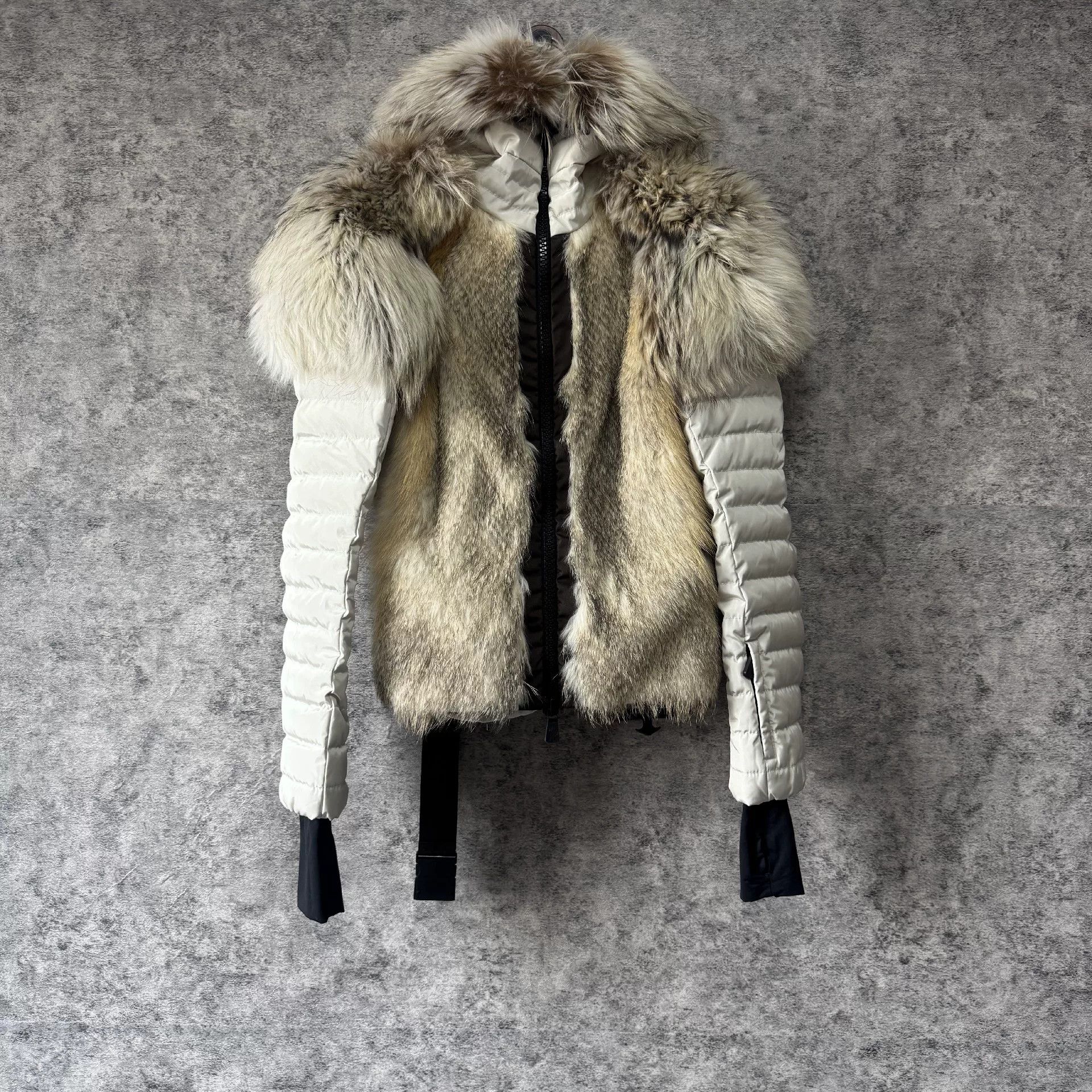 Moncler Moncler Down Down Jacket us_0 Women Size XS / US 0-2 / IT 36-38 - 1 Thumbnail